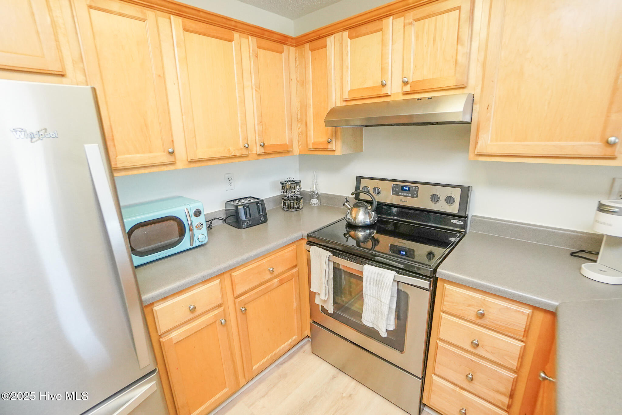 100535183 | Photo 28