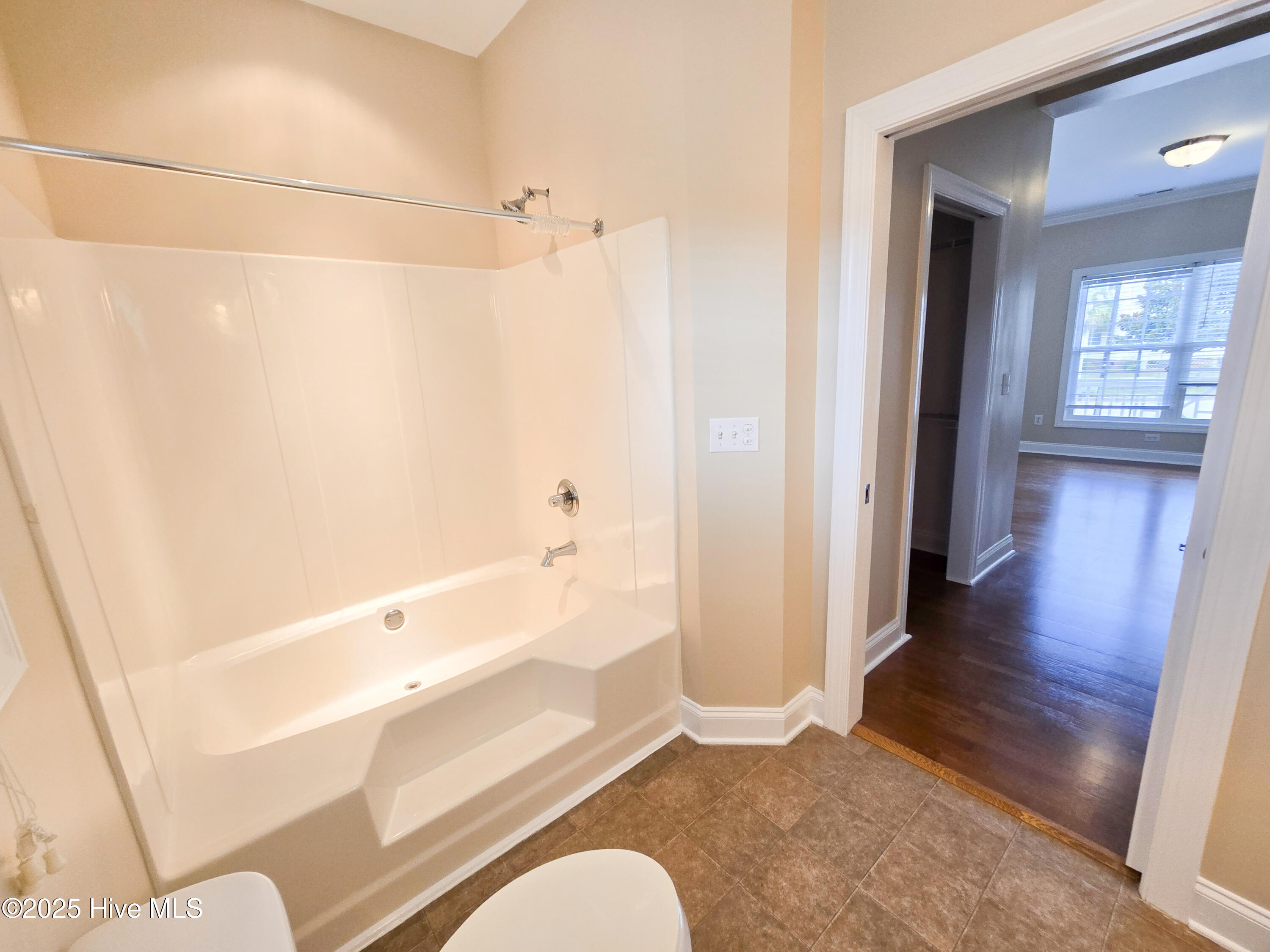 4 Schooner Drive, Swansboro, NC 28584 – photo 13: First Floor Bath