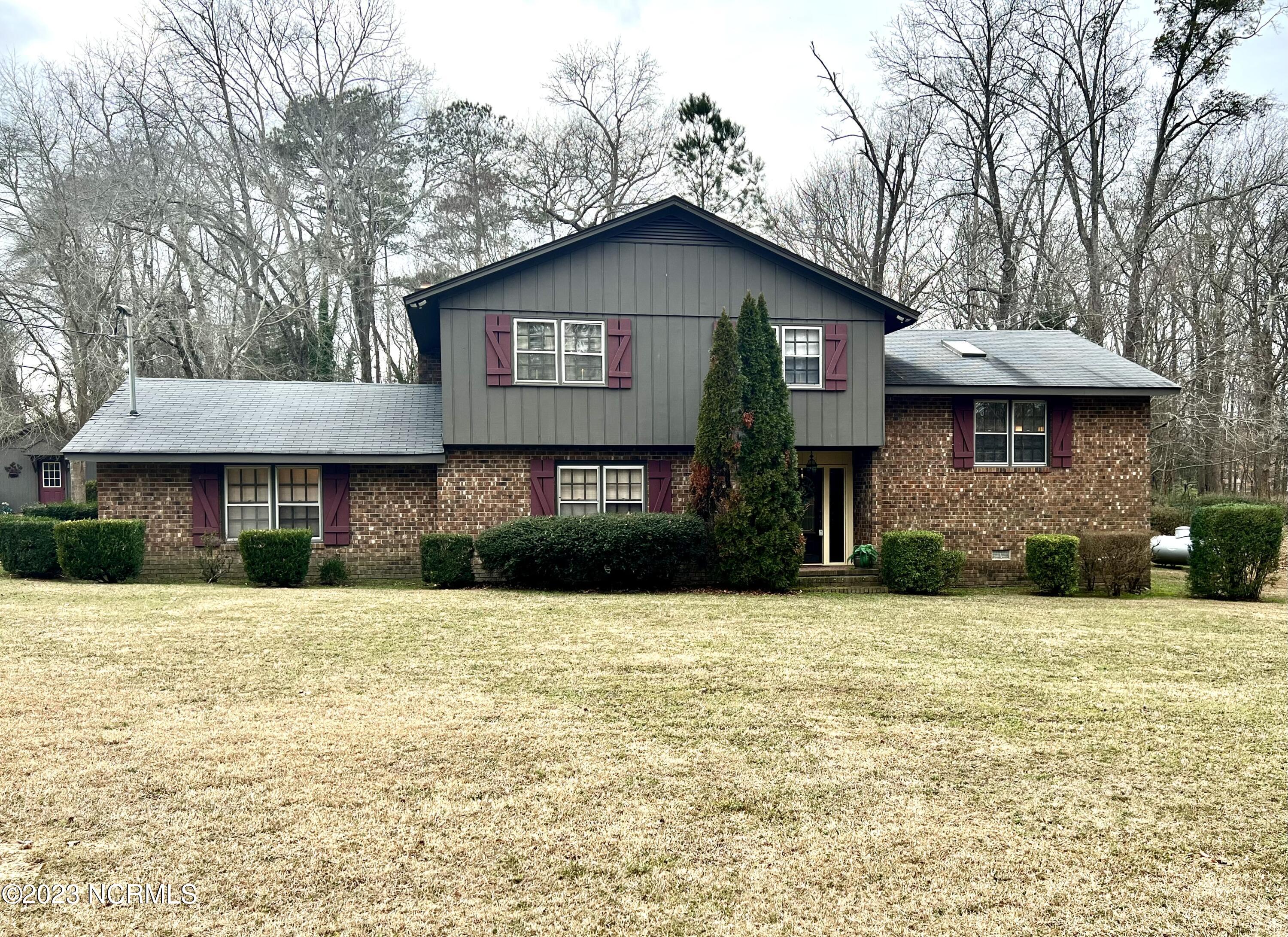 389 Northwoods Country Road