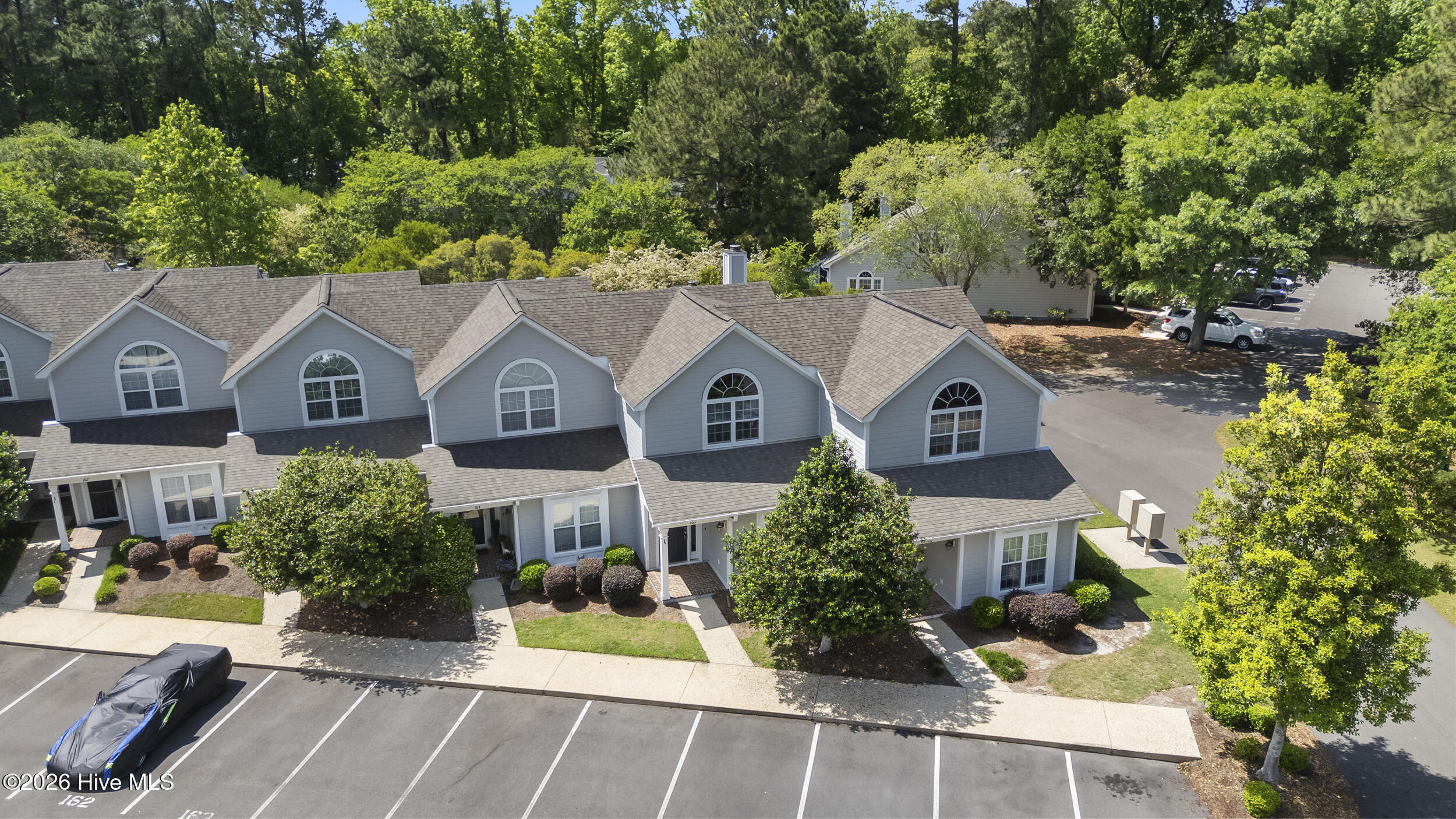 100570067 | Photo 27