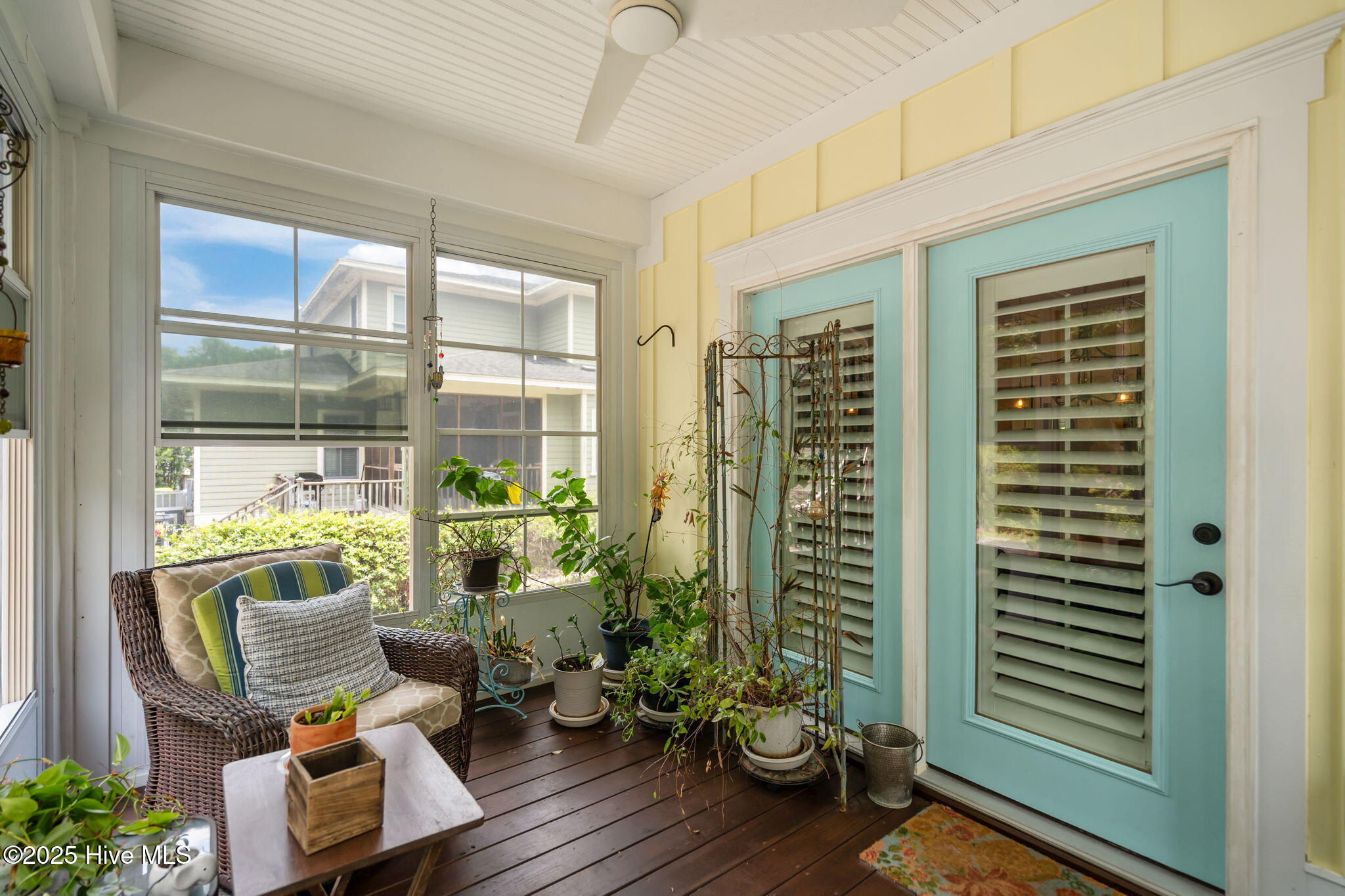 100524220 | Photo 57