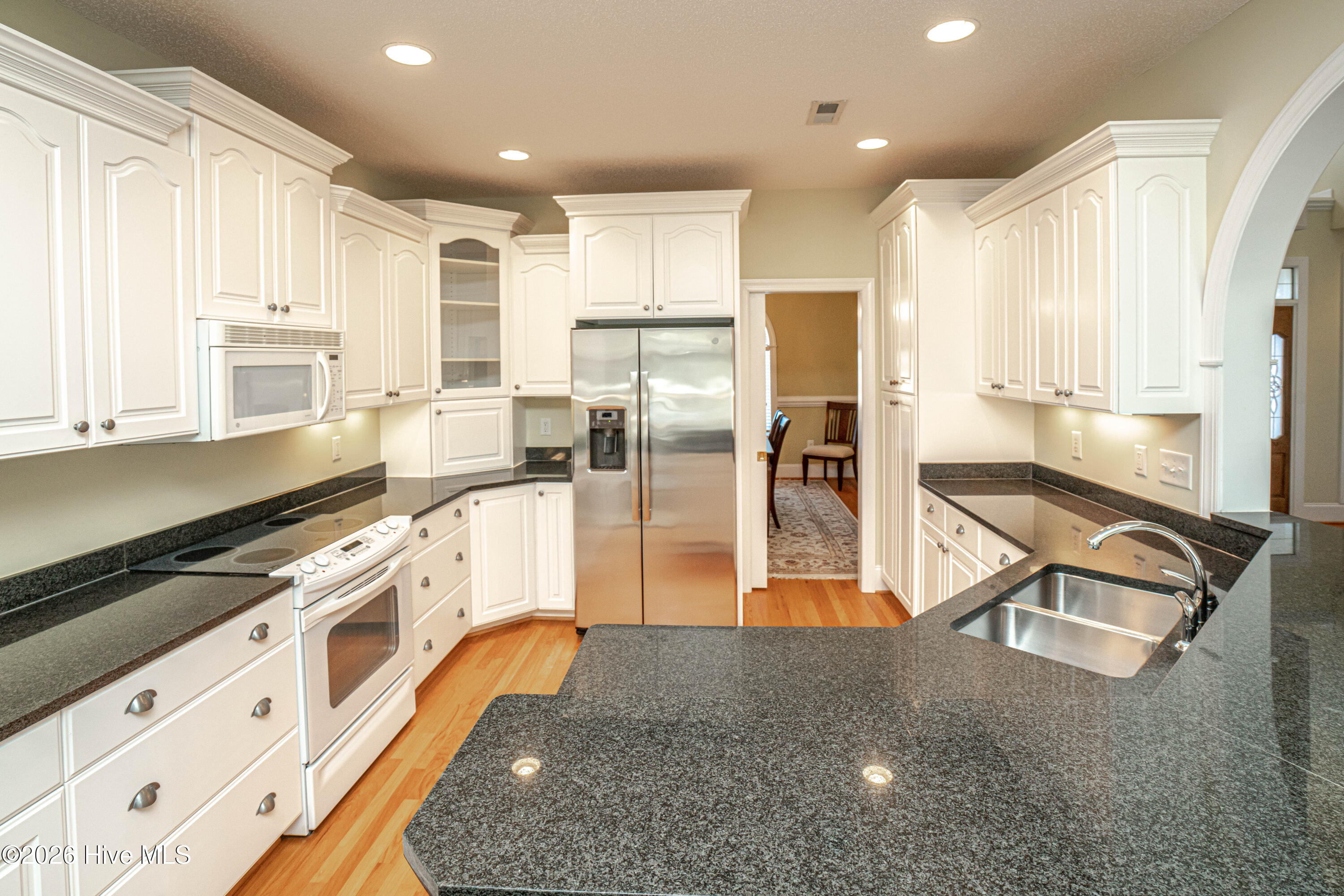 100553536 | Photo 17