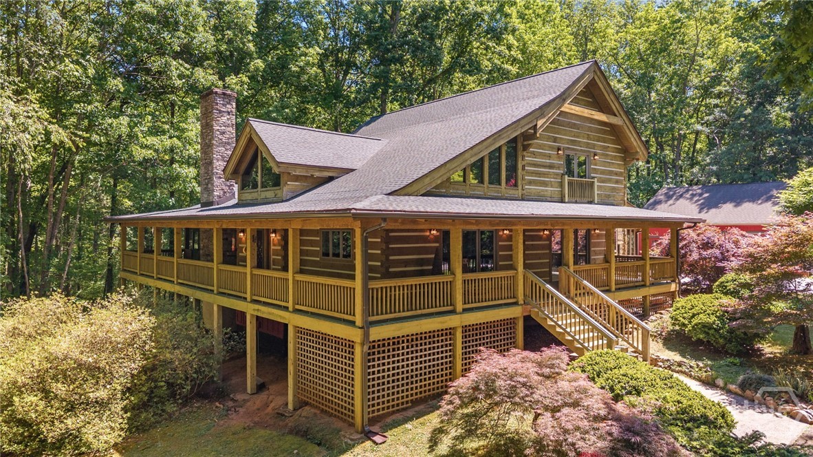 Property at 1131 Lee Circle
