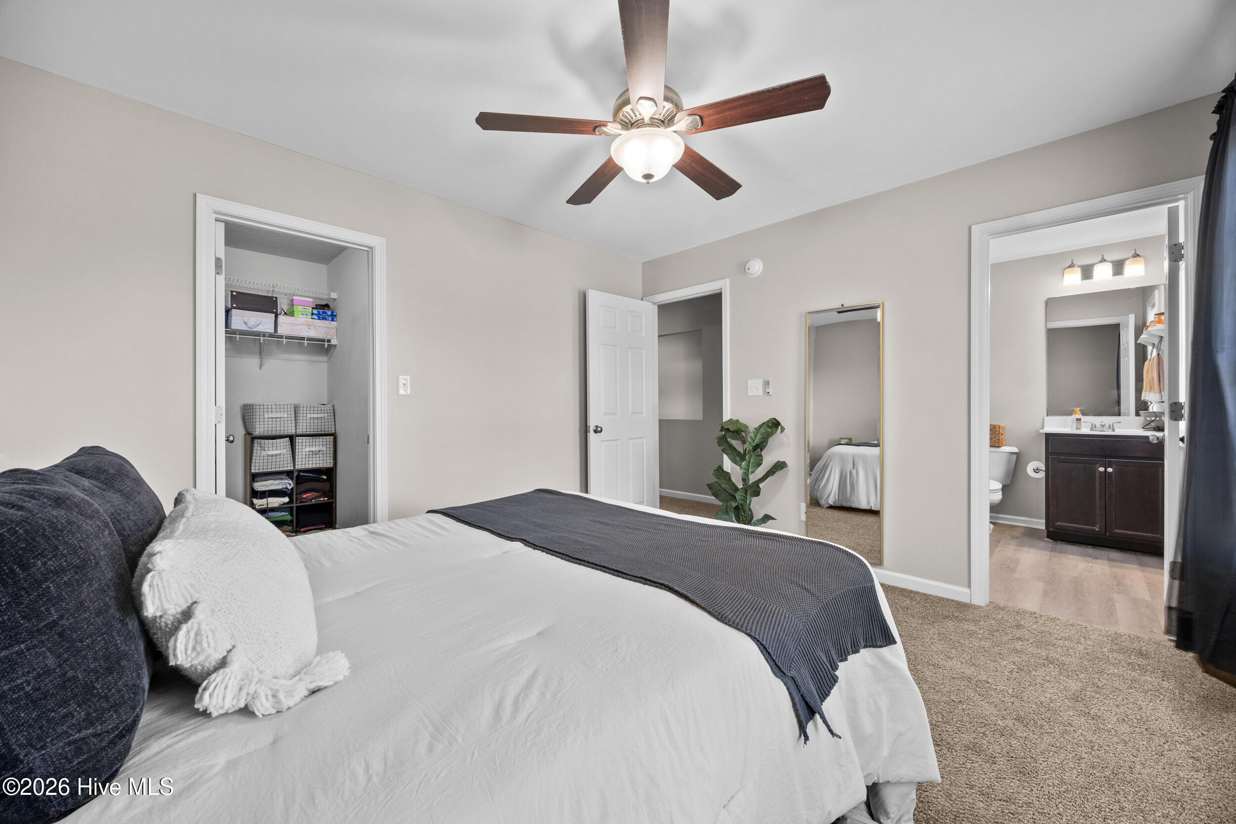 100554193 | Photo 15