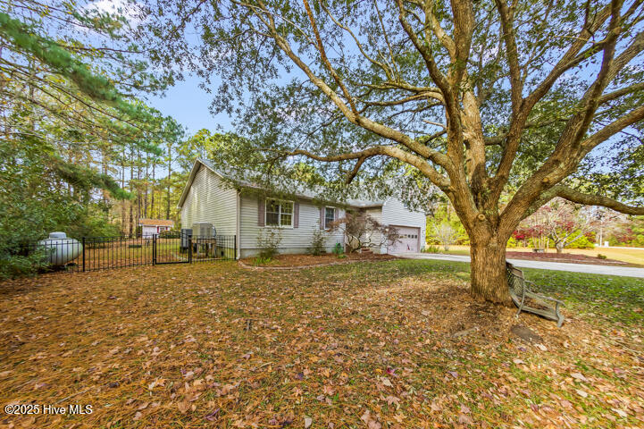 9314 Doris Drive,Oriental