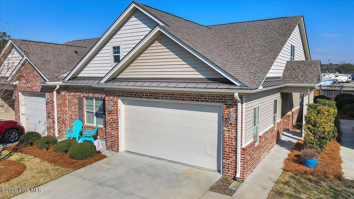 100549972 | Photo 66