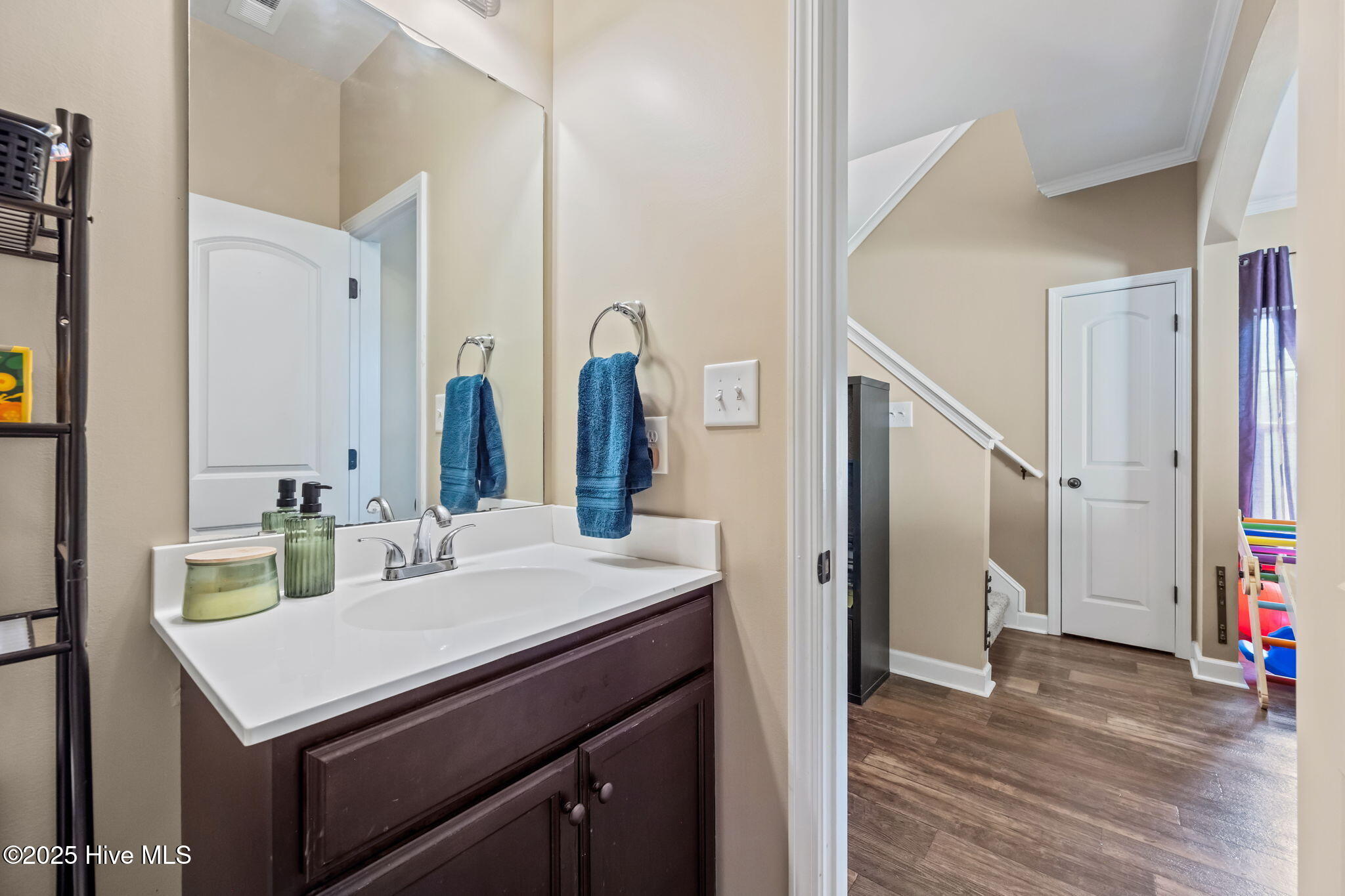 100534756 | Photo 19