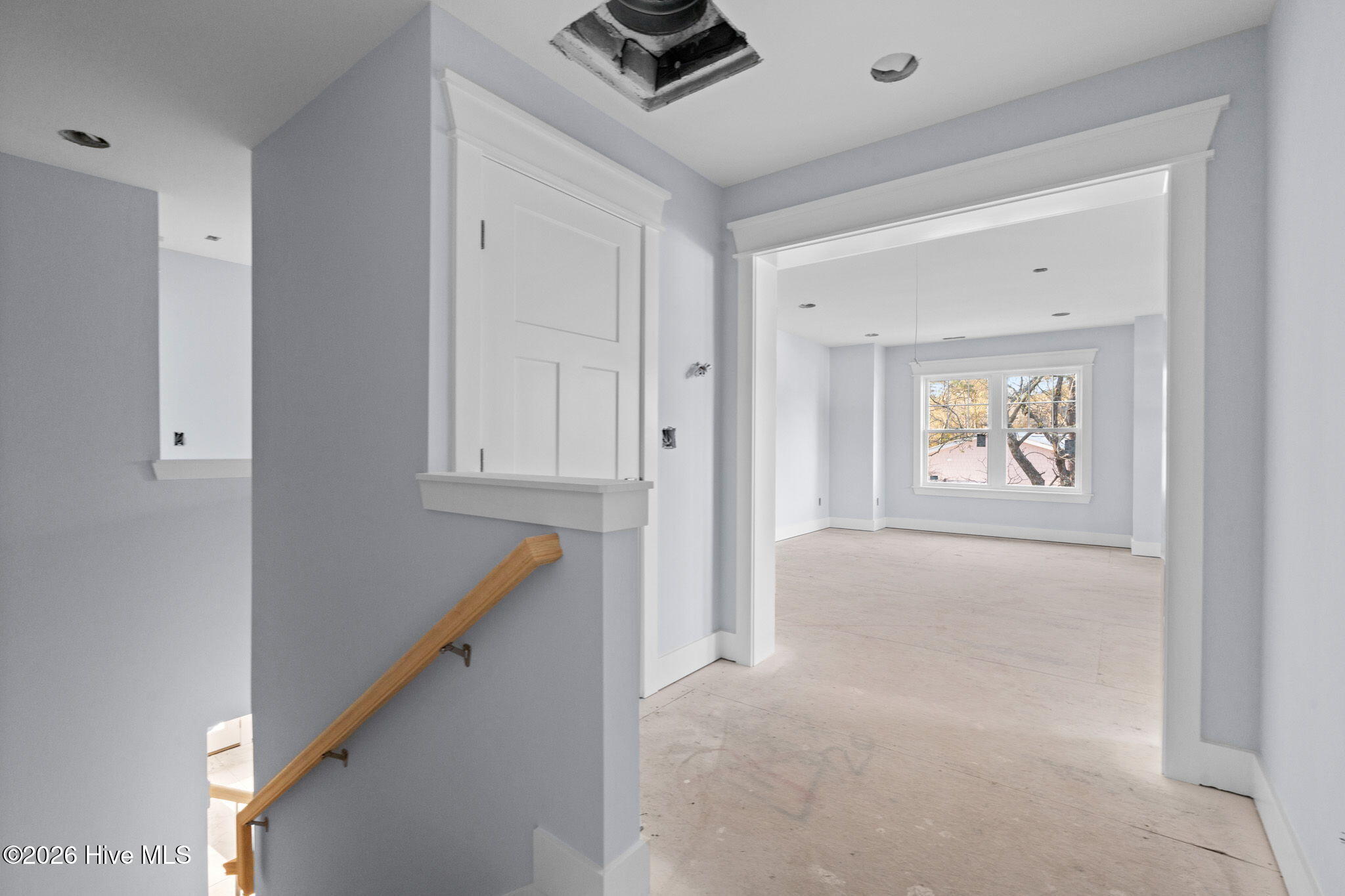 100546665 | Photo 13