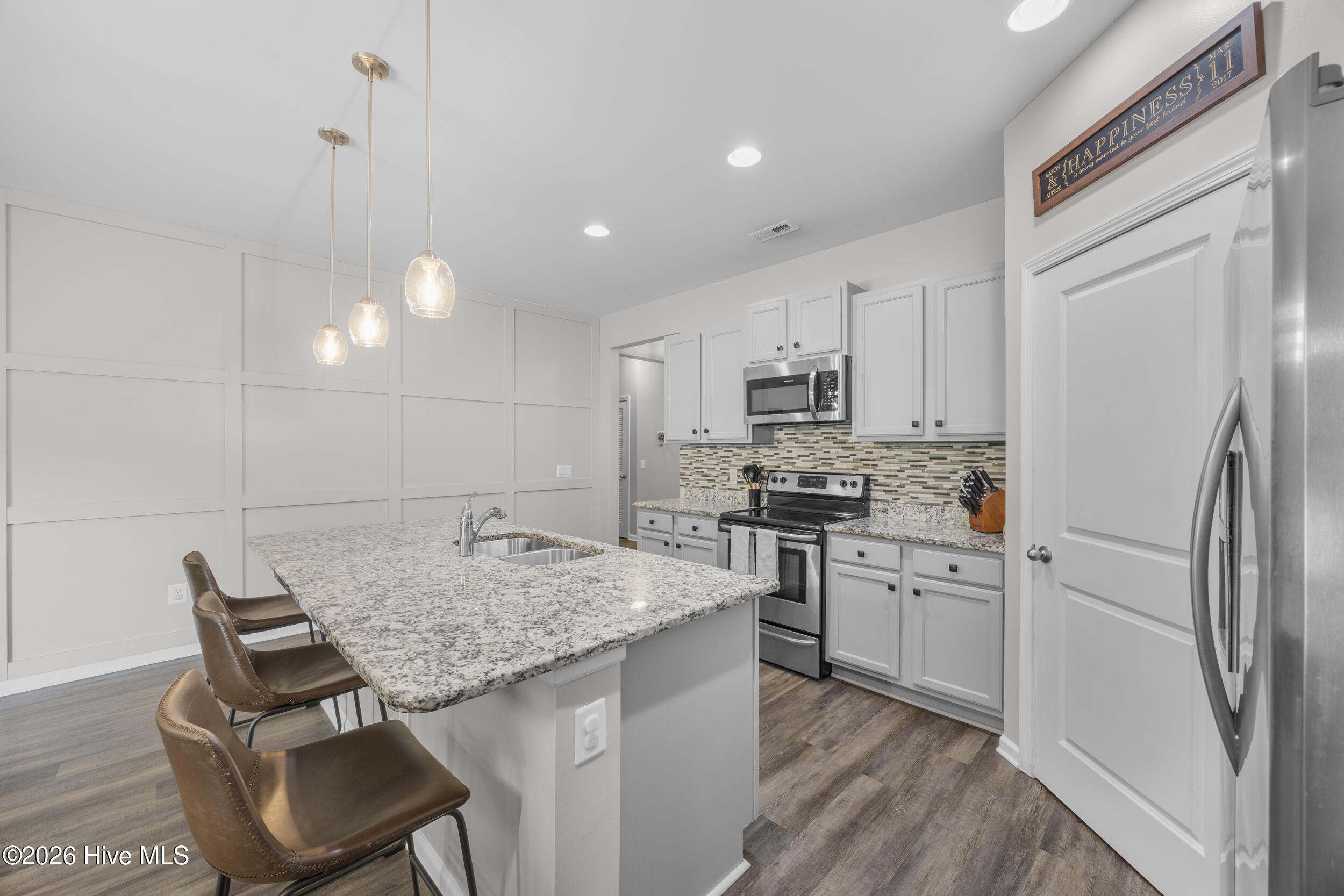 100570461 | Photo 13