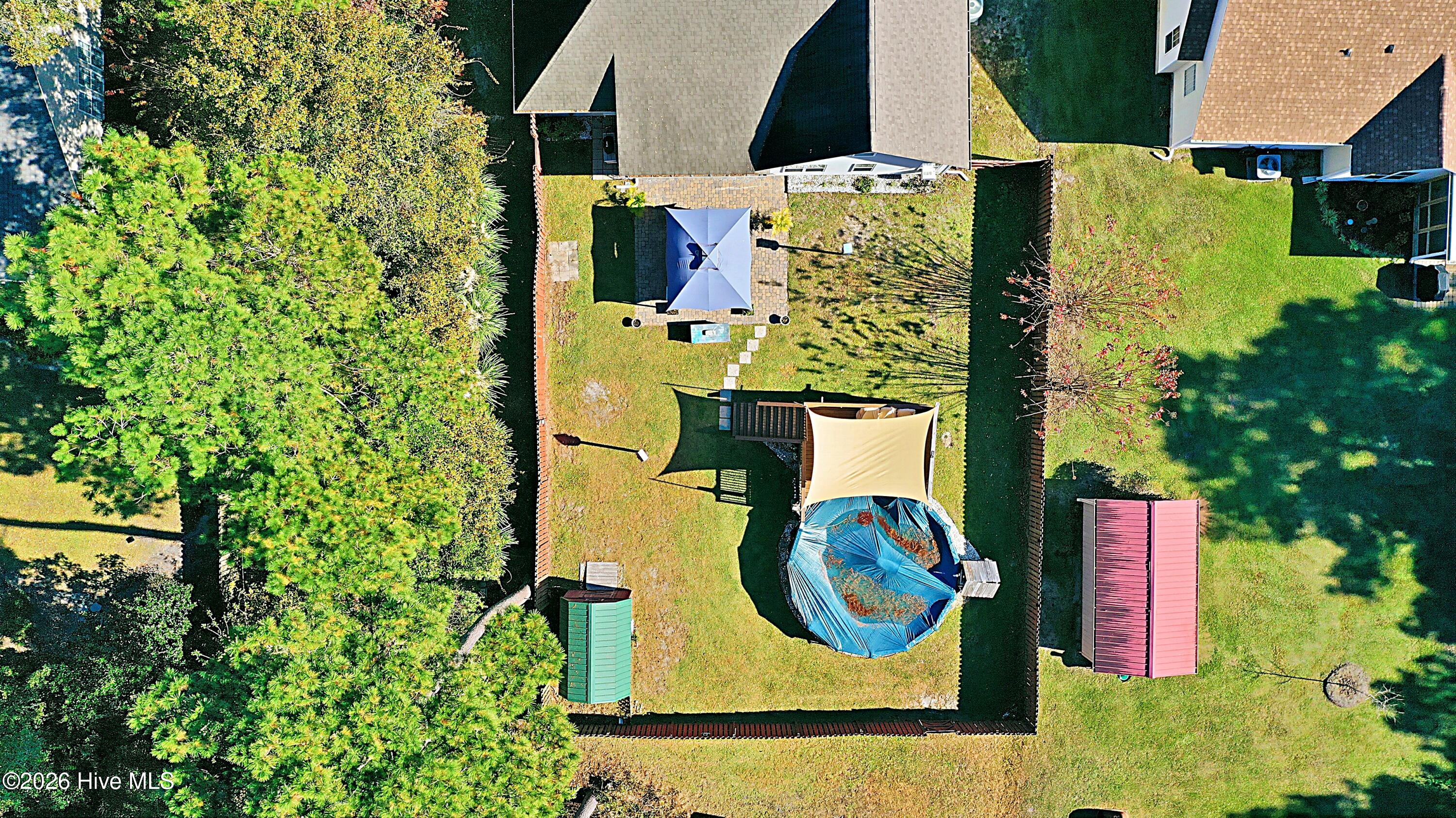 100549183 | Photo 24