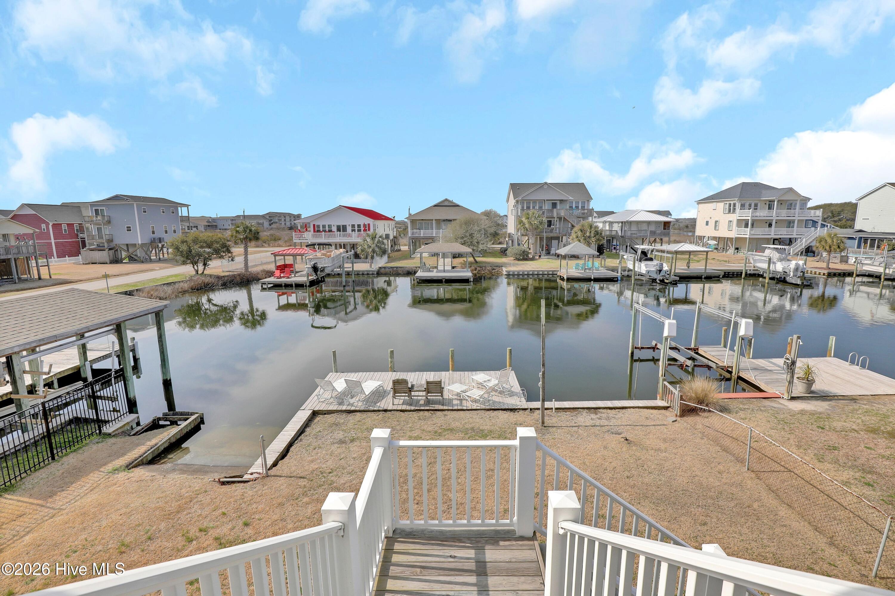 1017 1st Street, Surf City, NC, 28445