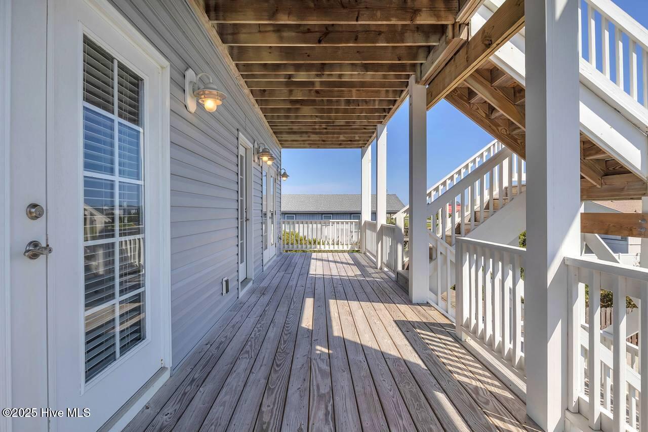 100543948 | Photo 59