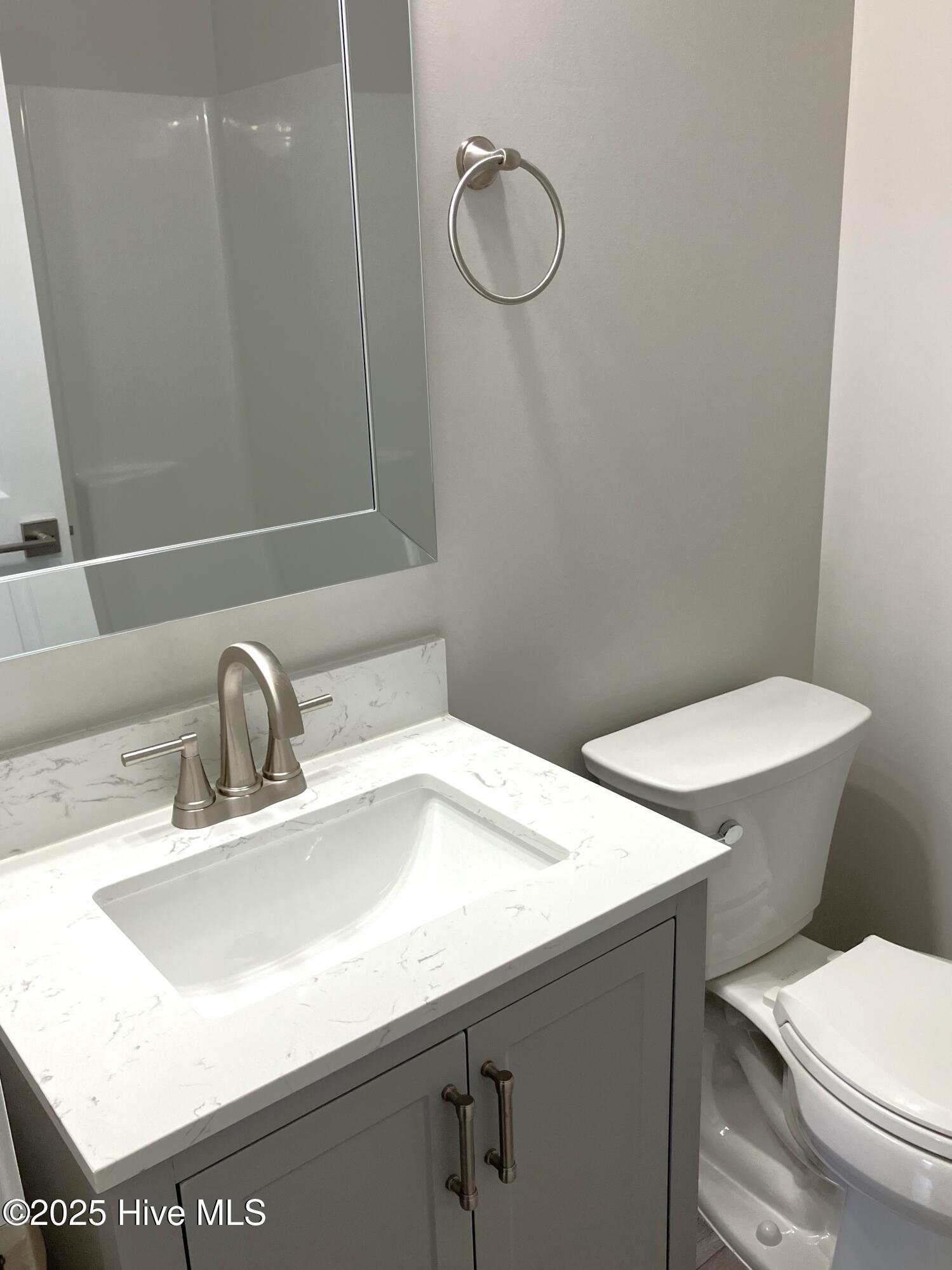 100514031 | Photo 16