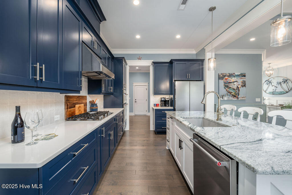 100544348 | Photo 13