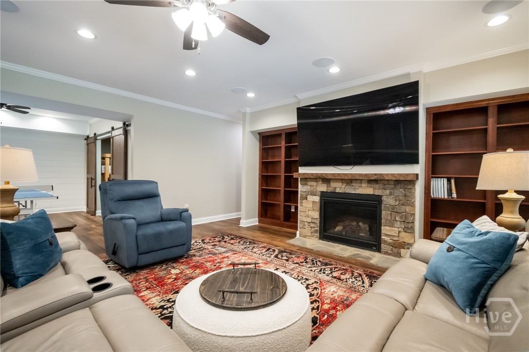 Terrace Family Room