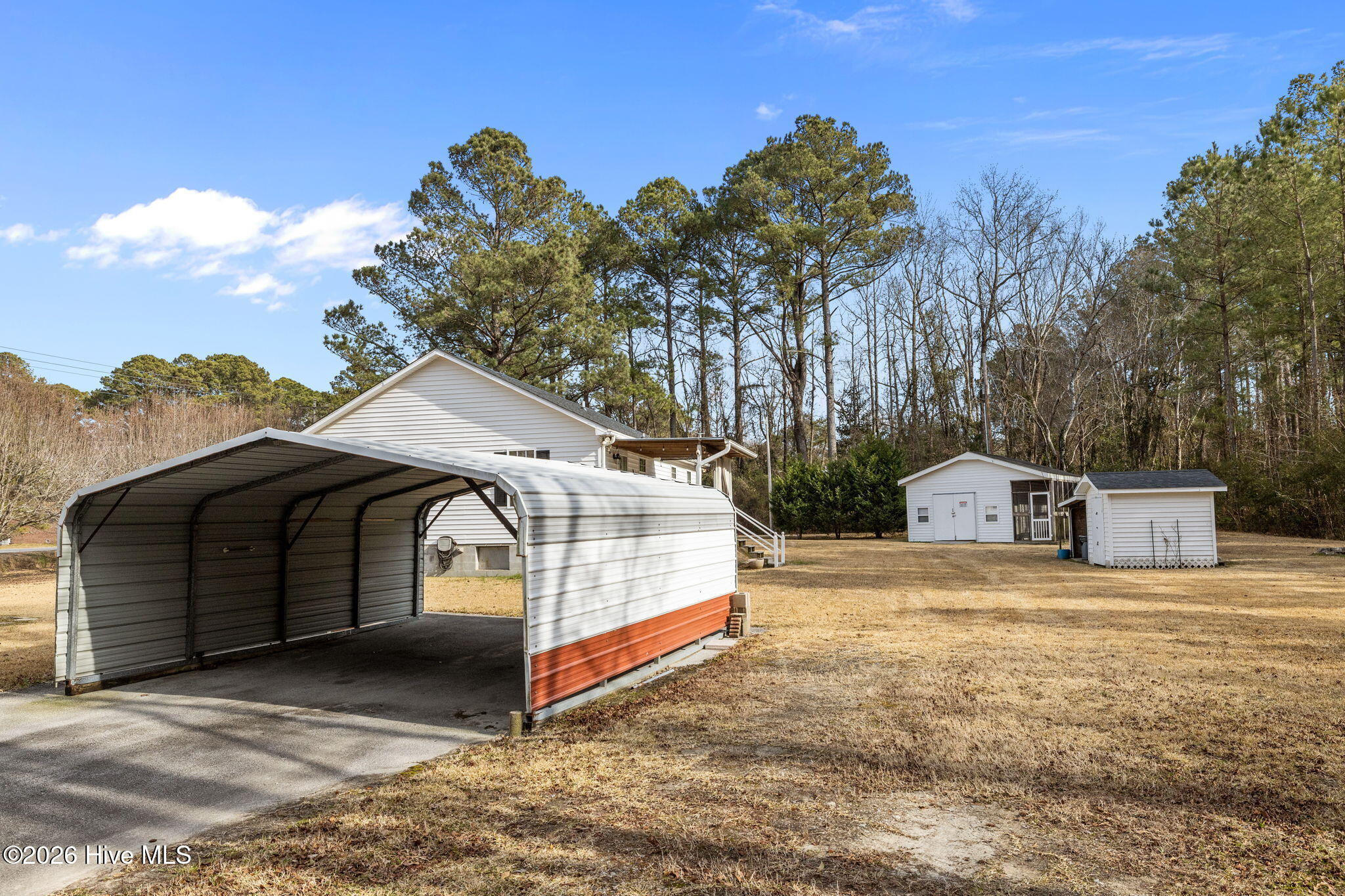 585 Roberts Road,Newport