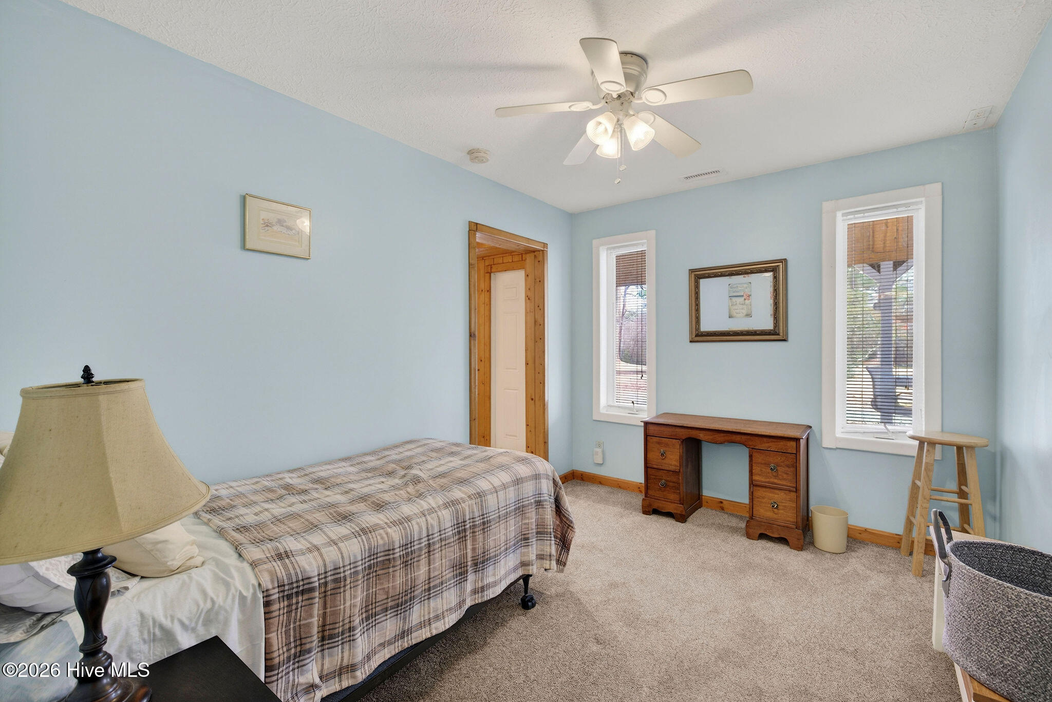 100542936 | Photo 77