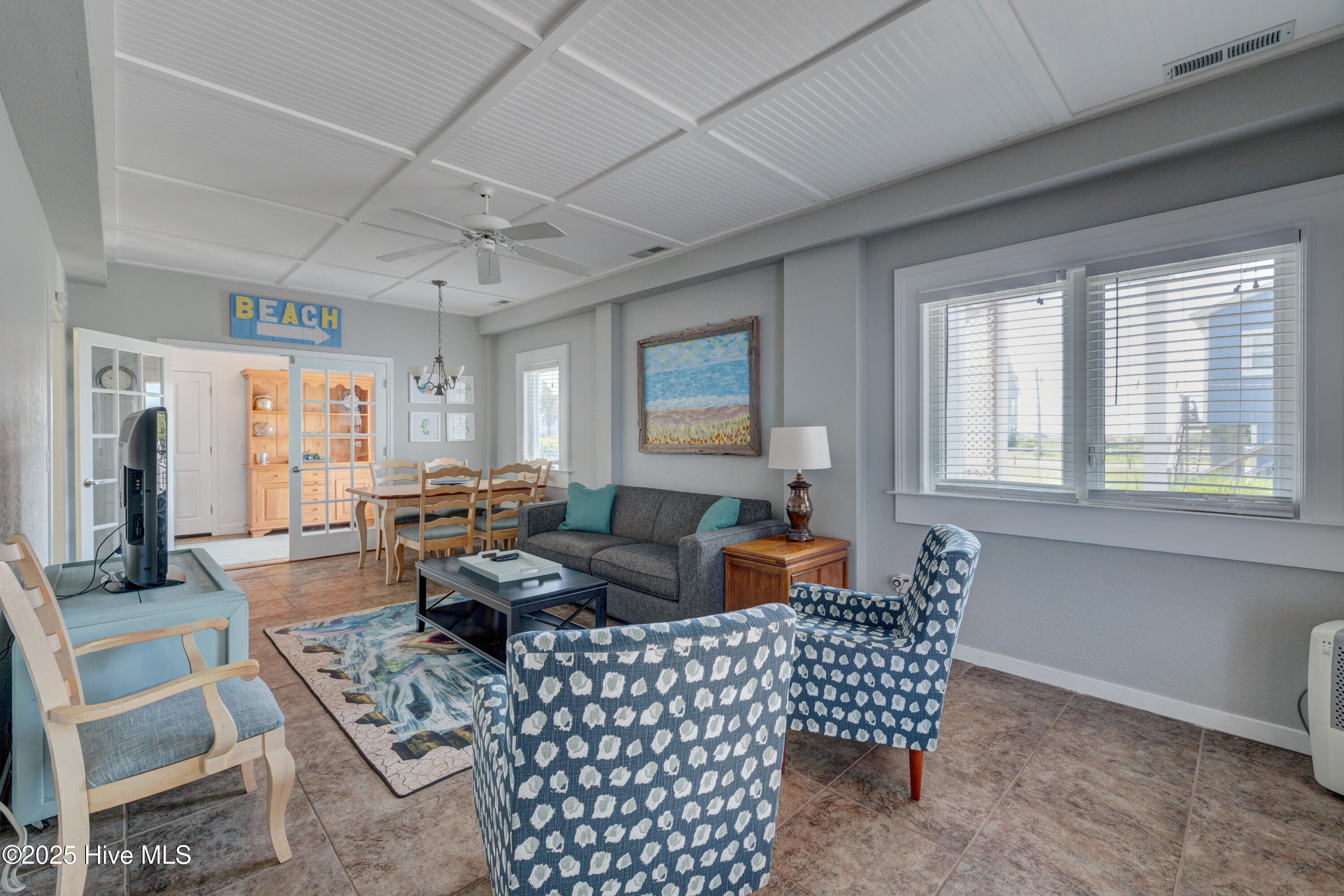 100515137 | Photo 45