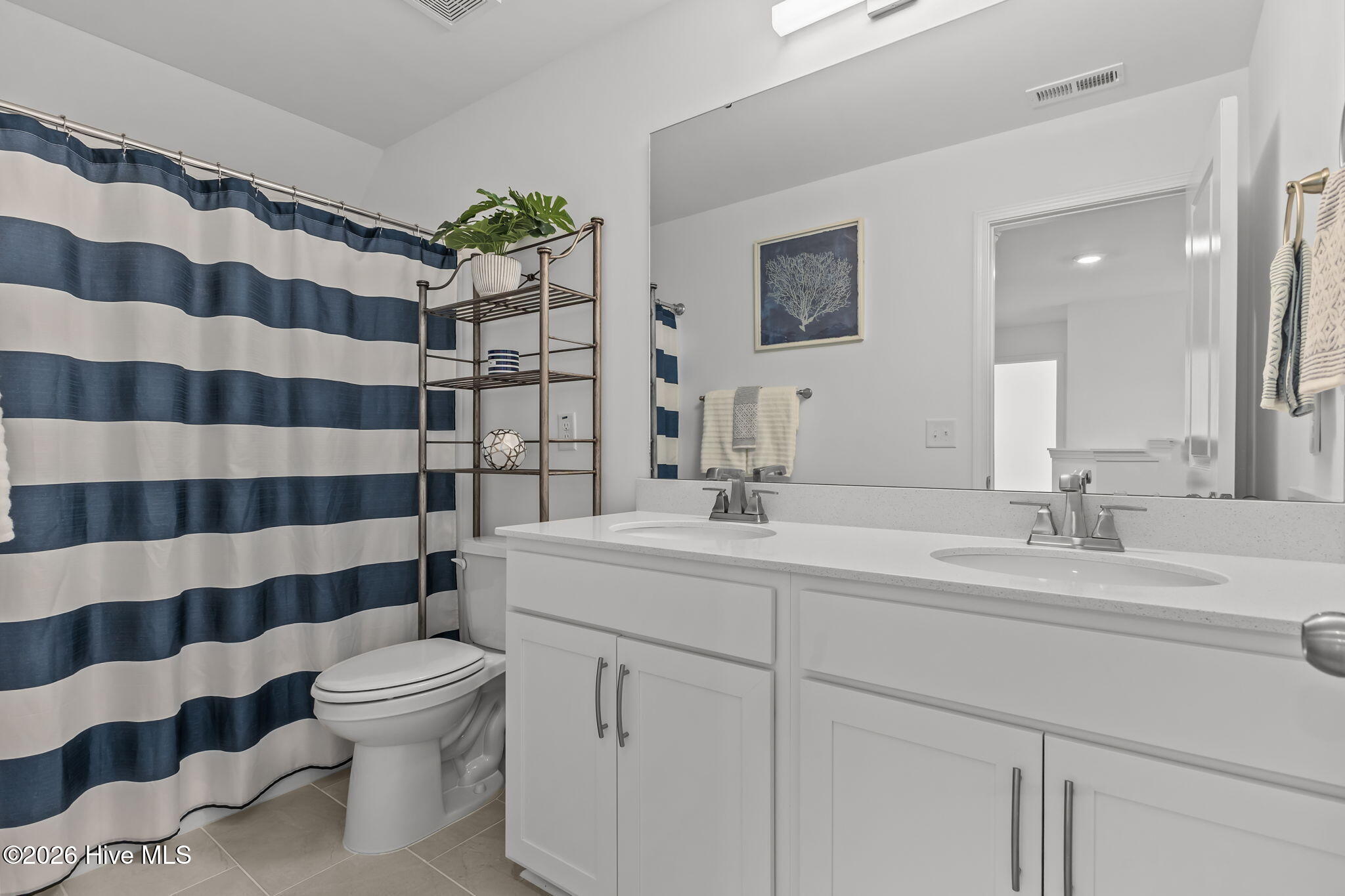 28-web-or-mls-AZ3A2418