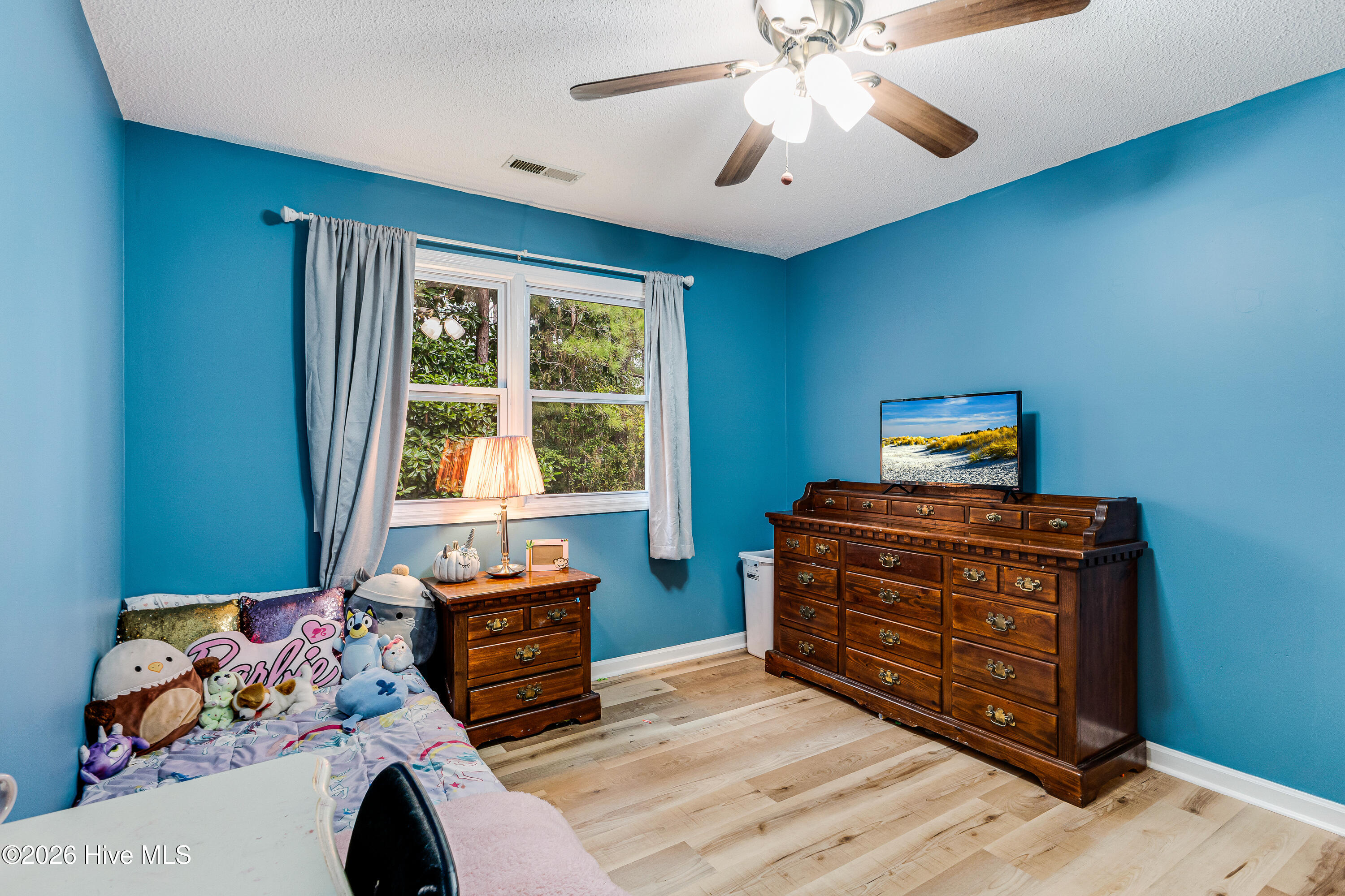 100551120 | Photo 23