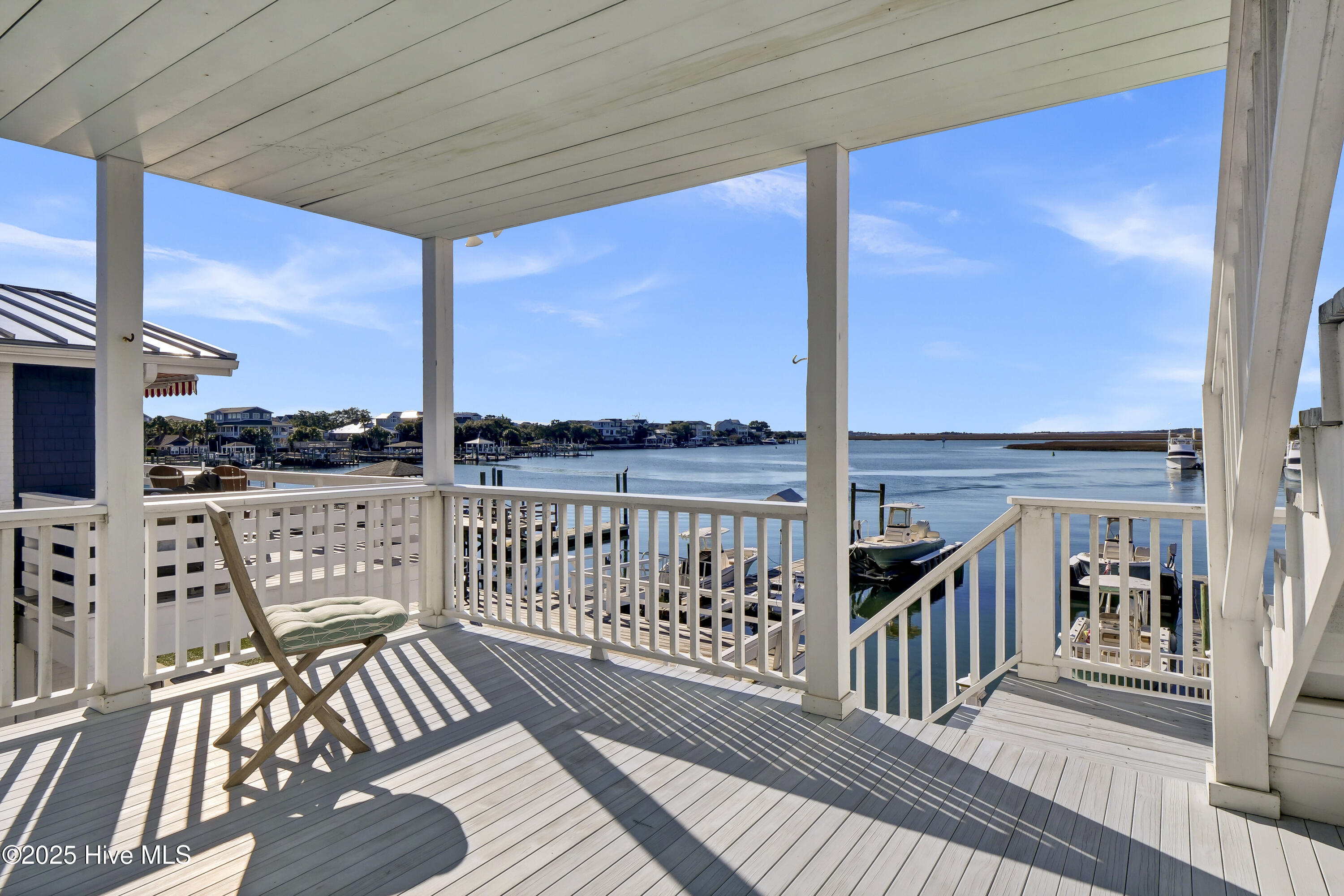 100469434 | Photo 26