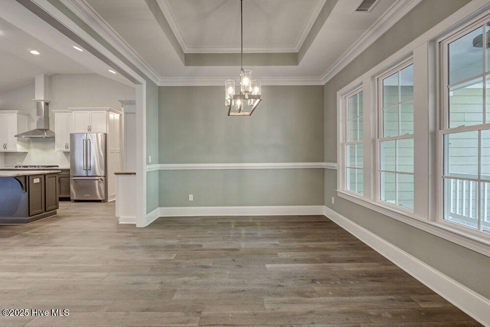 100533564 | Photo 25