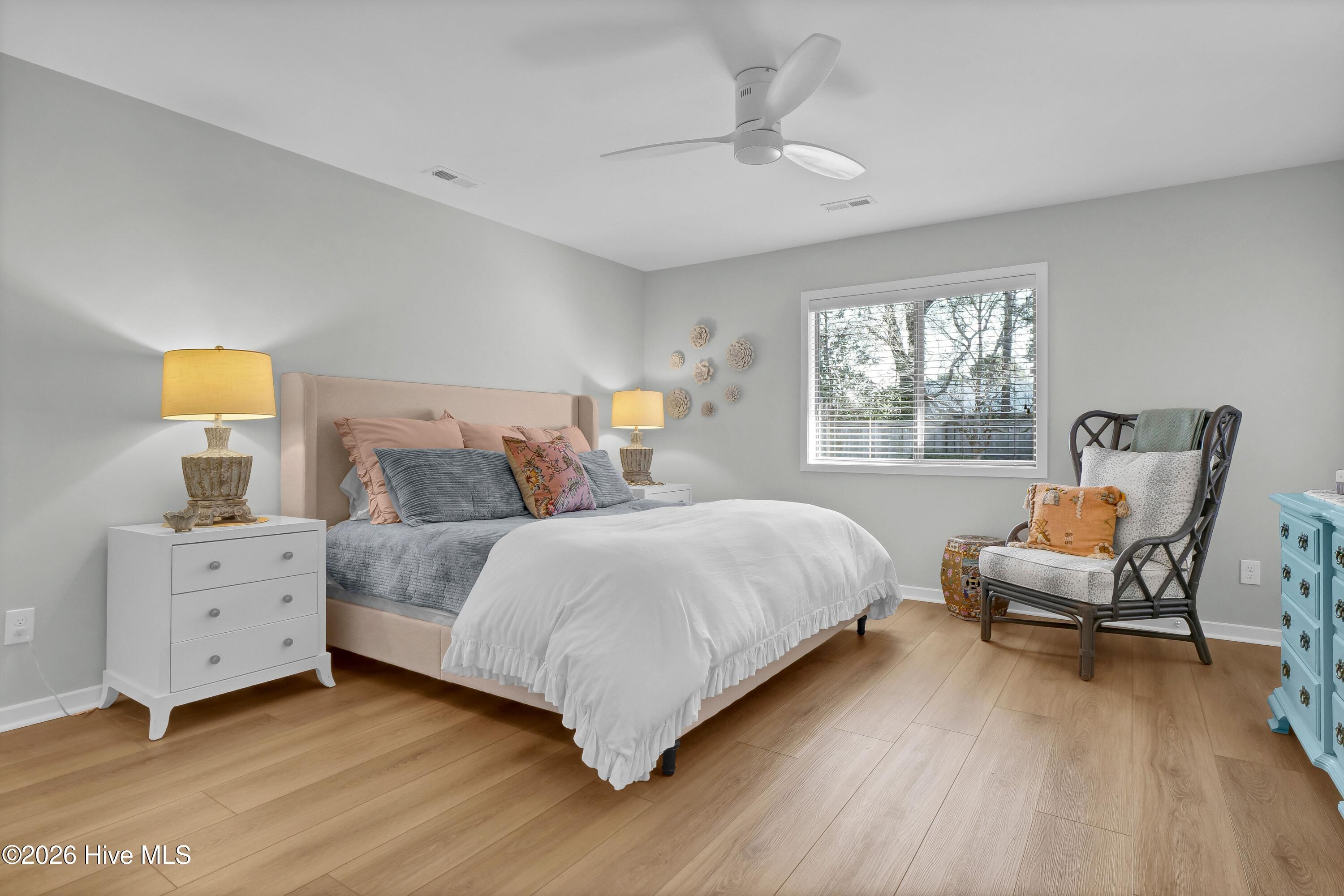 100562234 | Photo 19