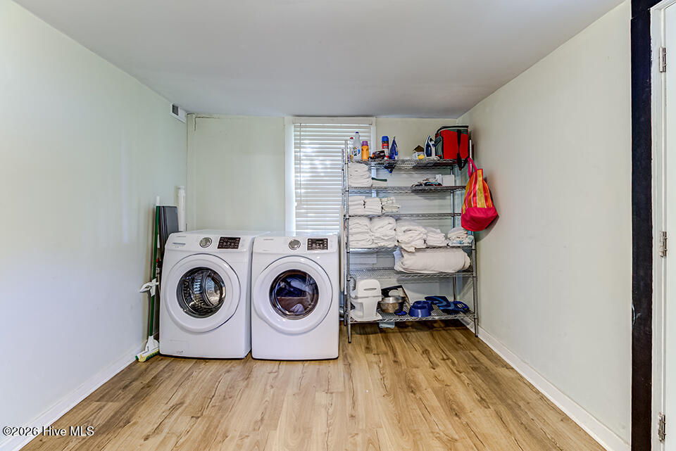 100550218 | Photo 21