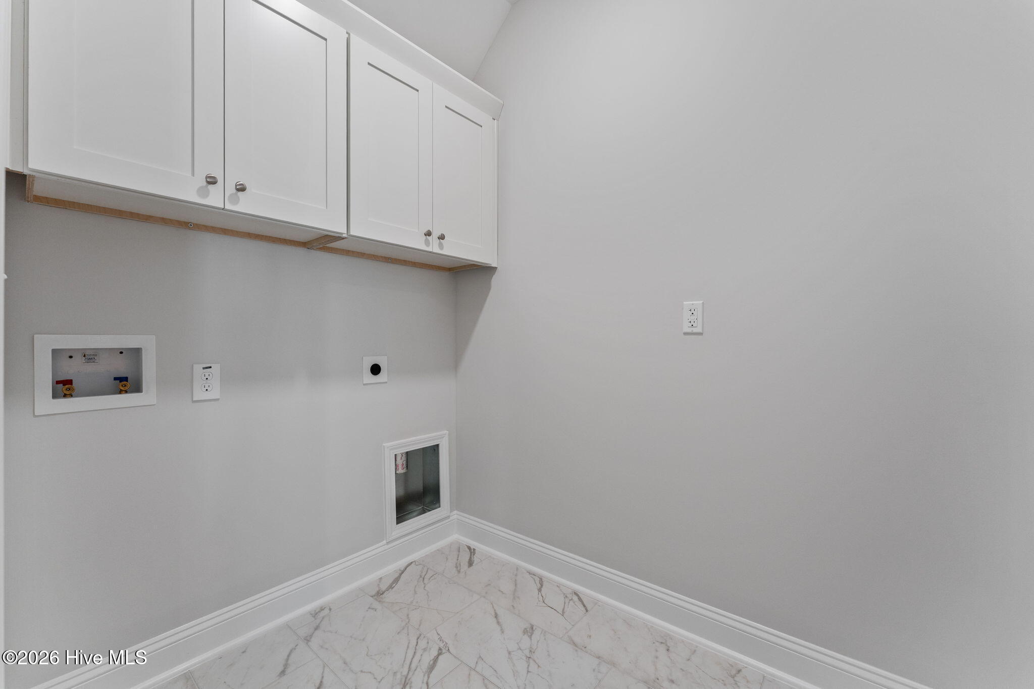 180 Longleaf Drive