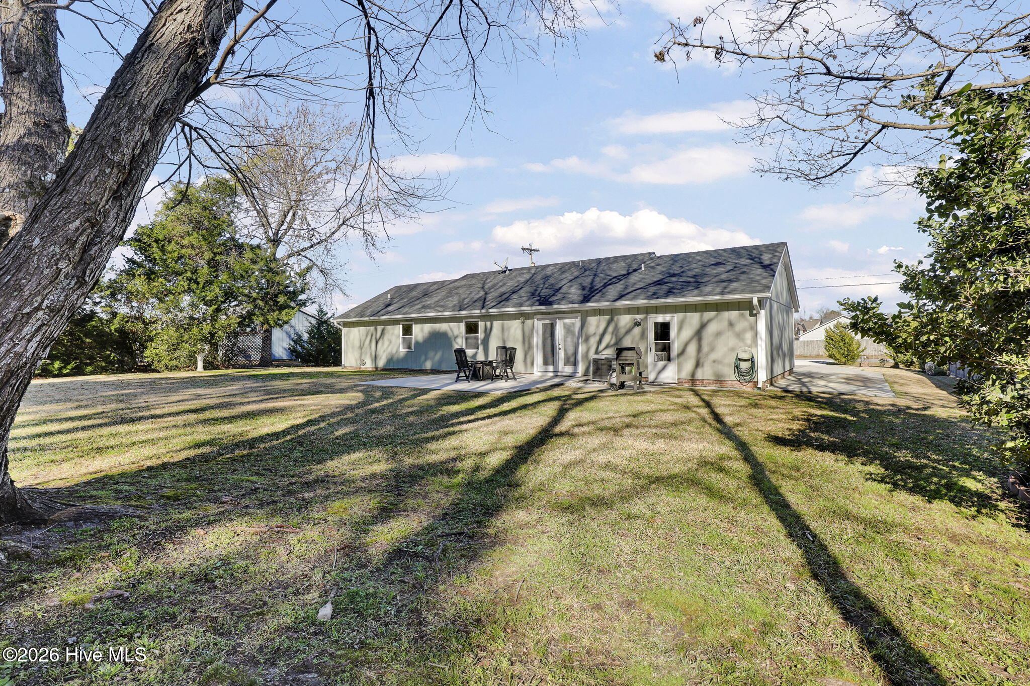 100548180 | Photo 25