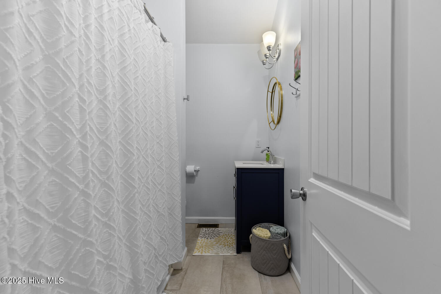 100546877 | Photo 10