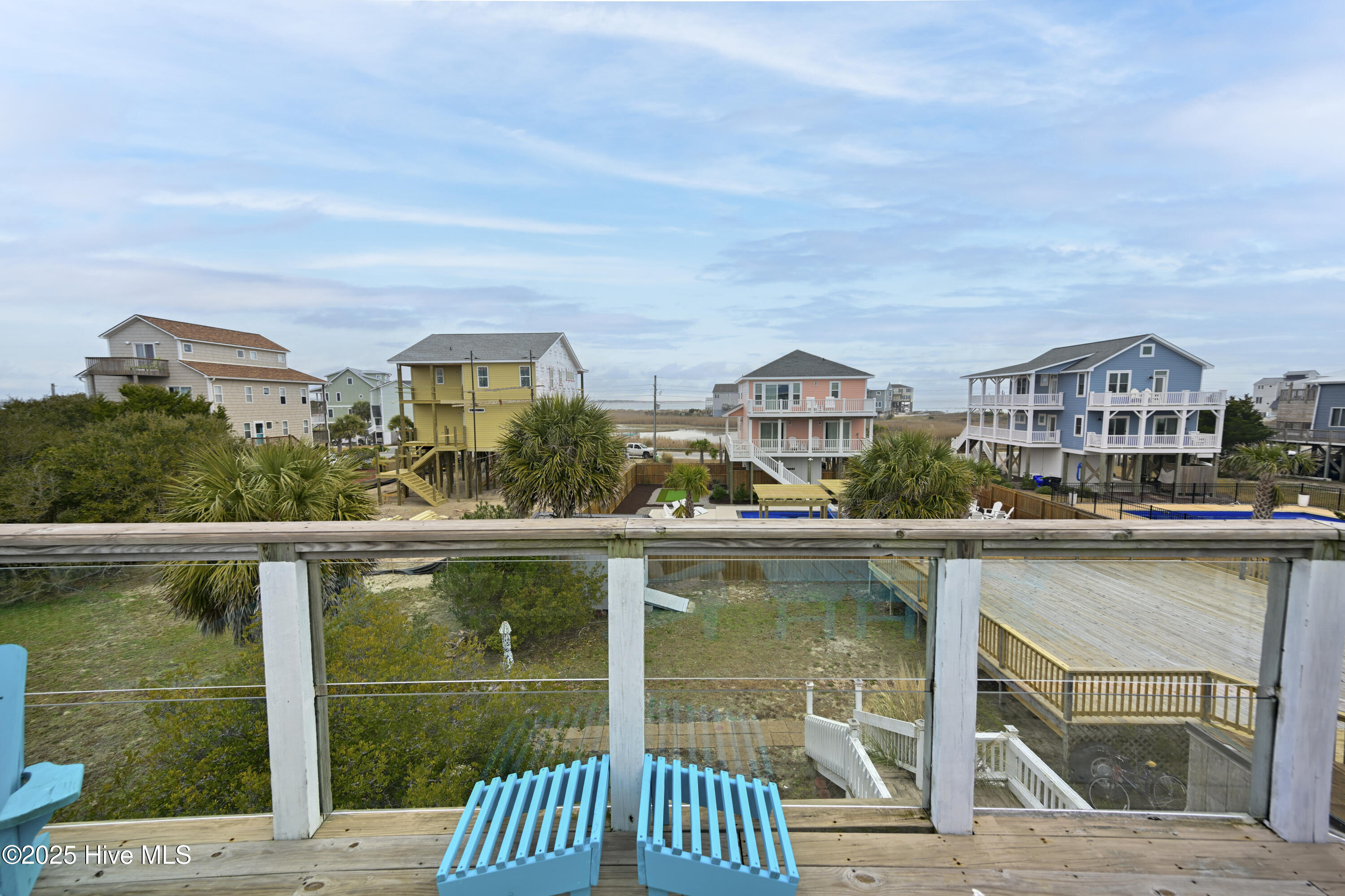 100495129 | Photo 51