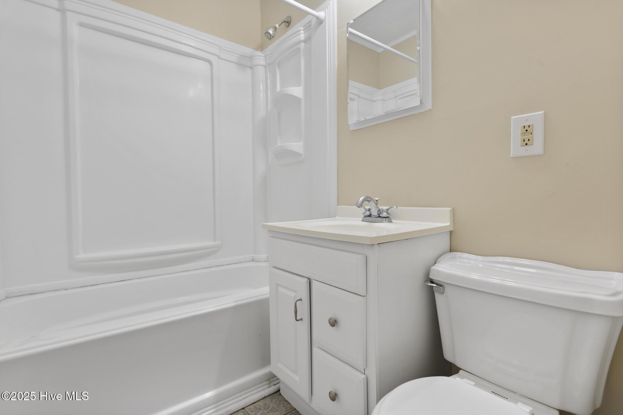 100541760 | Photo 15