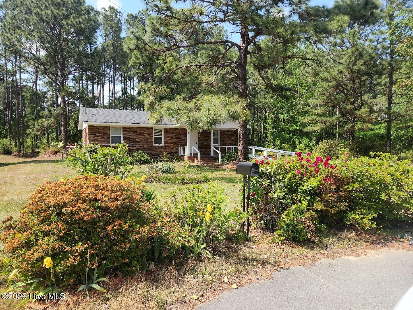 Homes for sale in Roseboro, NC | 616 N Pine St, Roseboro, NC 28382 | MLS# 100543860