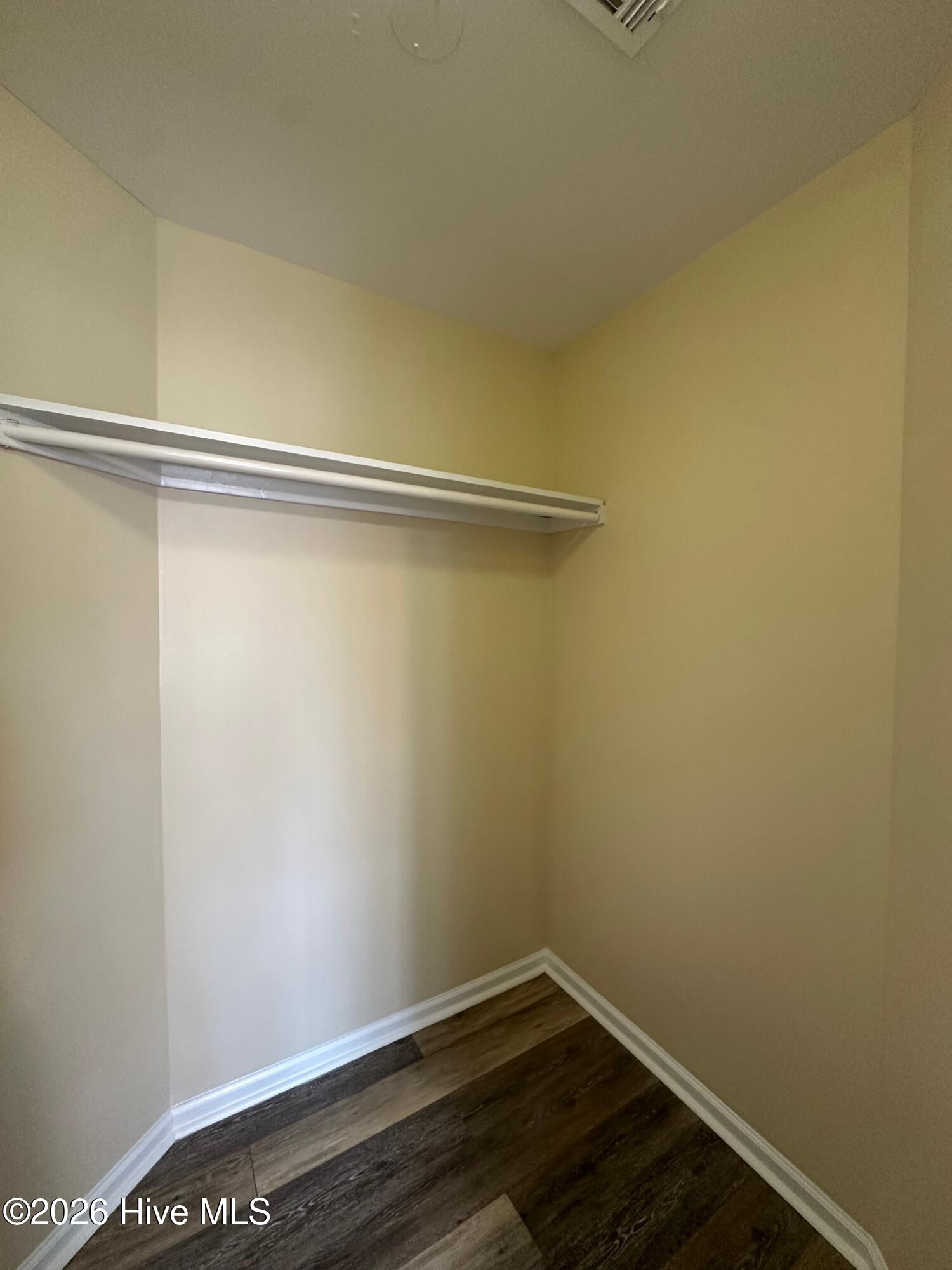 100564152 | Photo 24