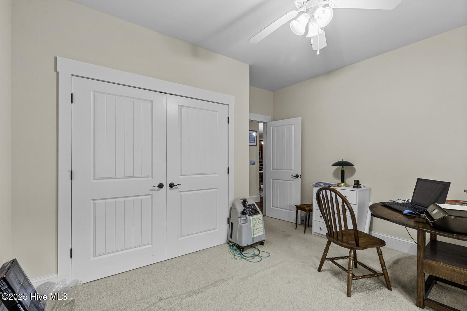 100536692 | Photo 23