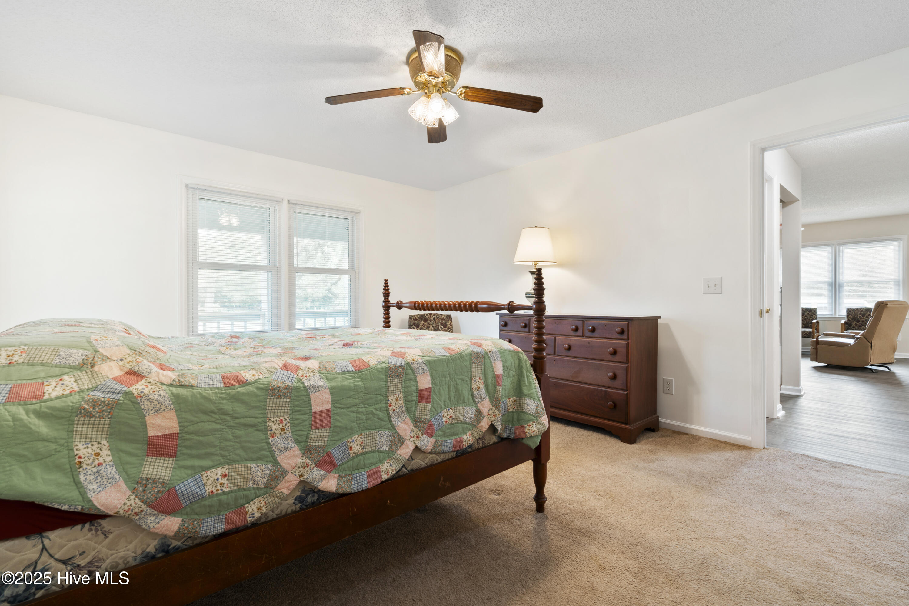 100515405 | Photo 20