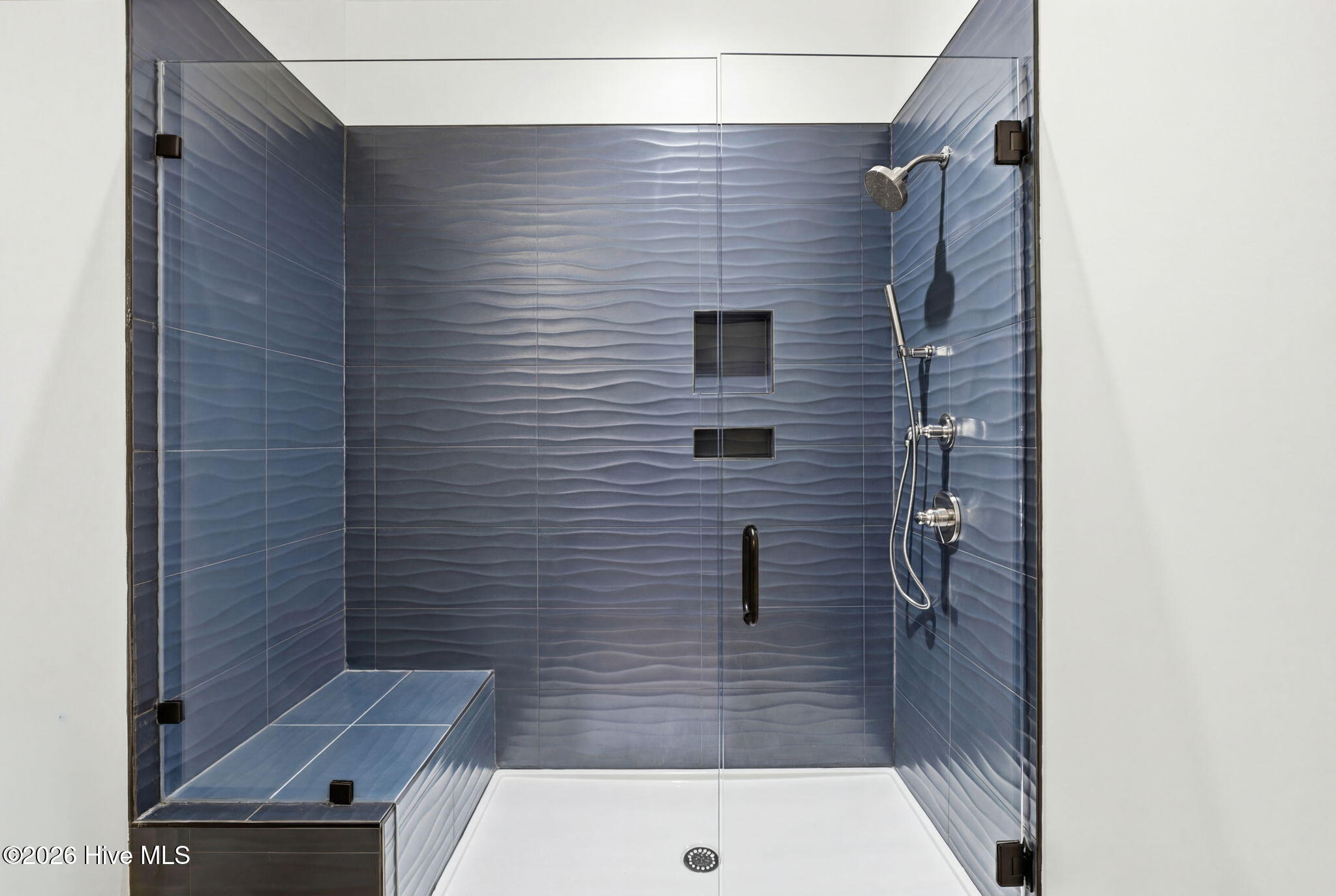 100564947 | Photo 18