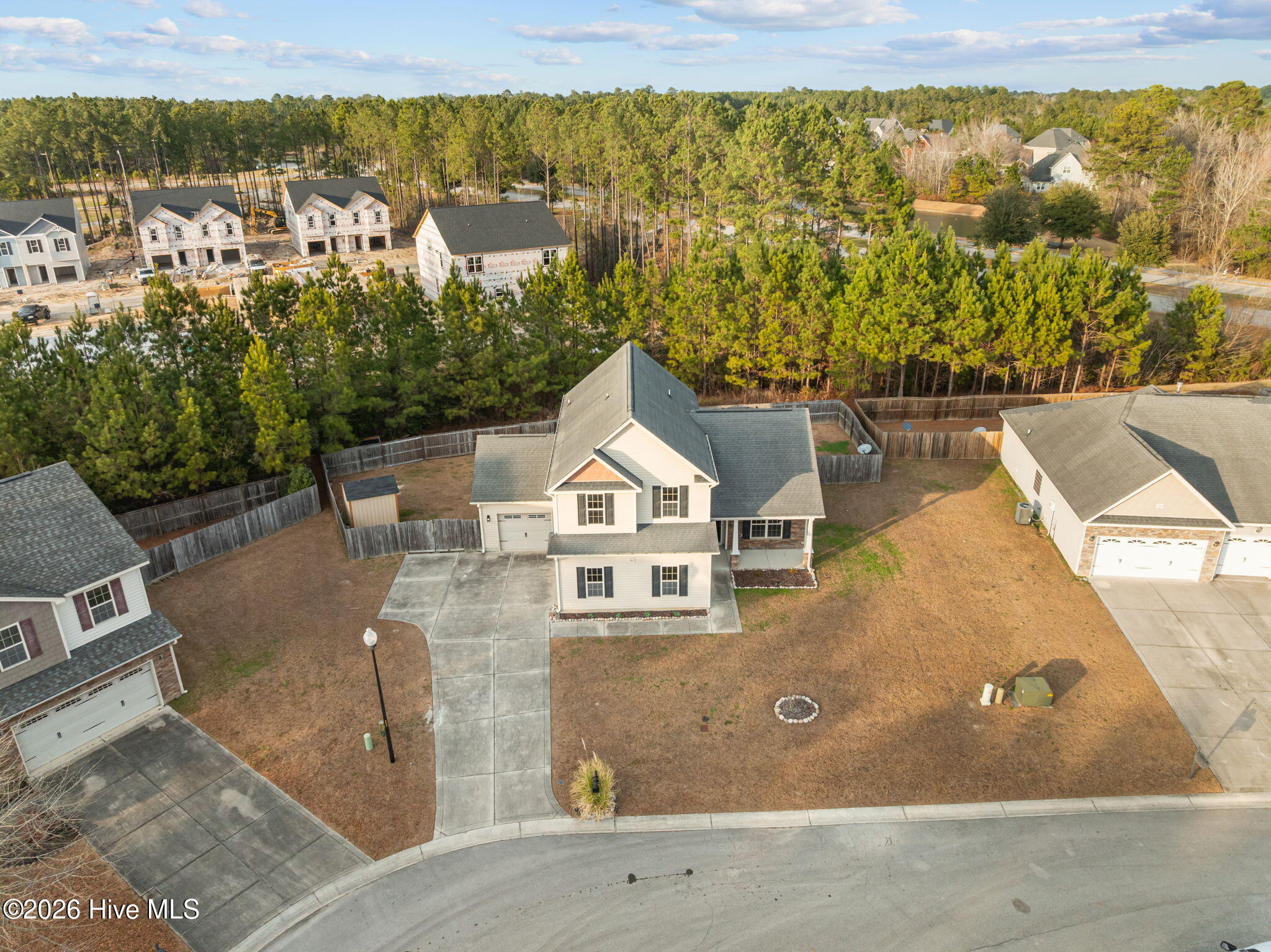 100549428 | Photo 42