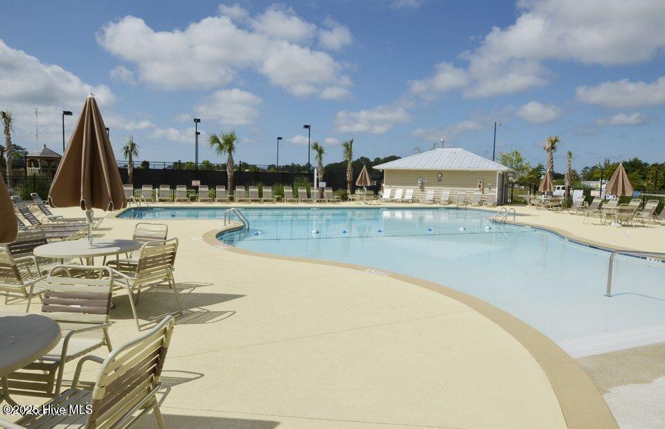 100537515 | Photo 16