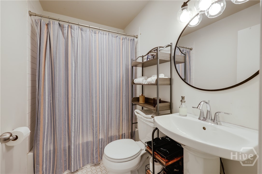 578 Woodland Hills Drive