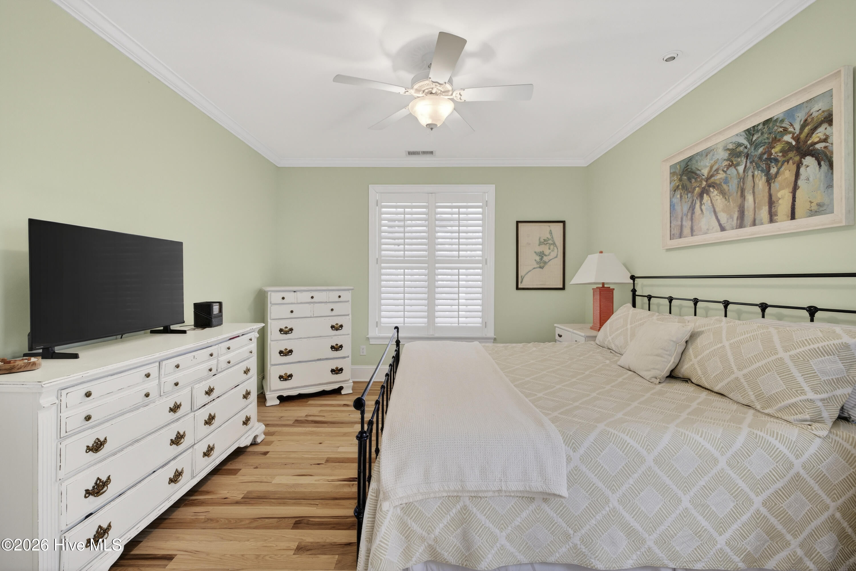 100564705 | Photo 25