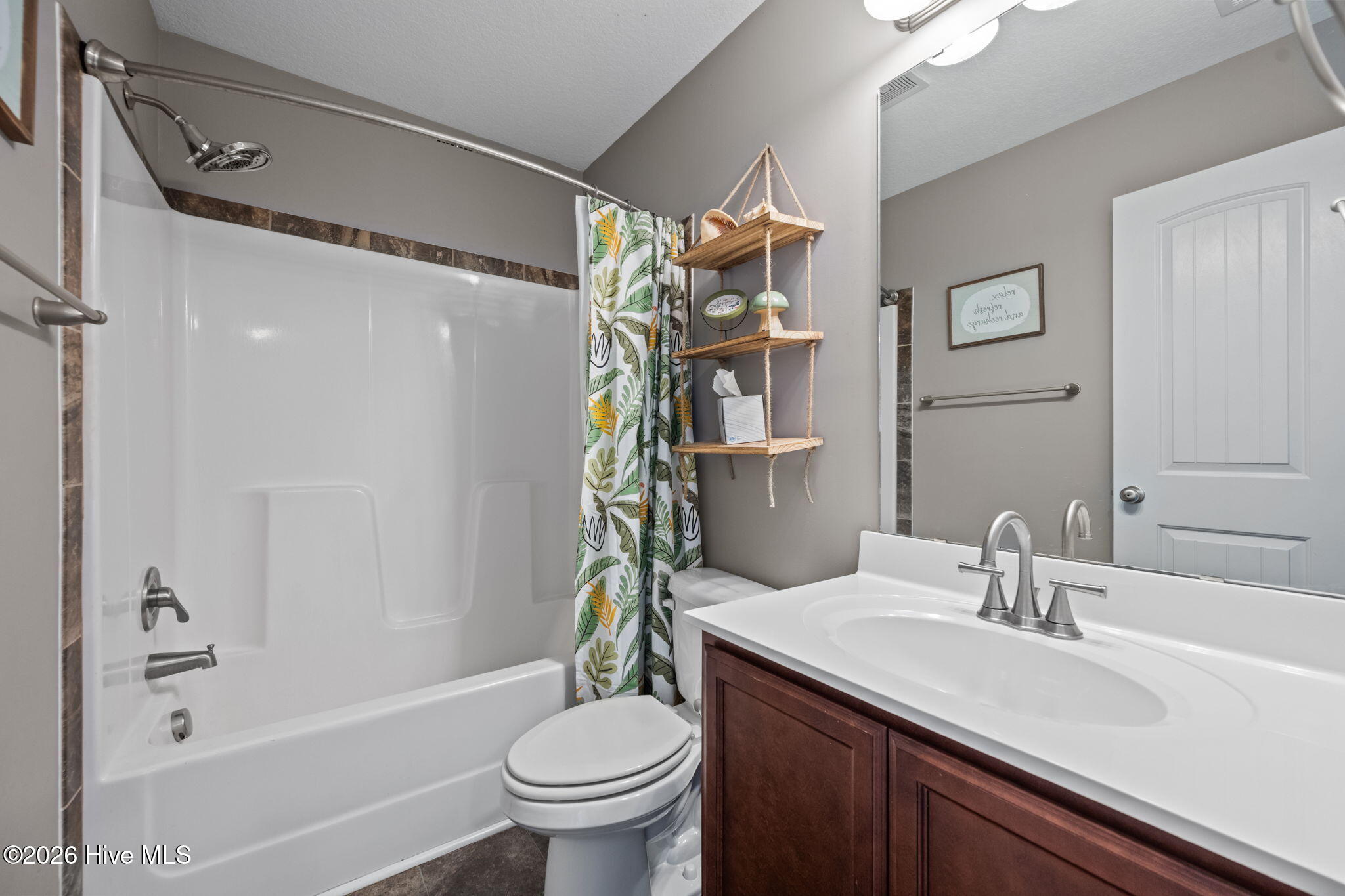 100564258 | Photo 33