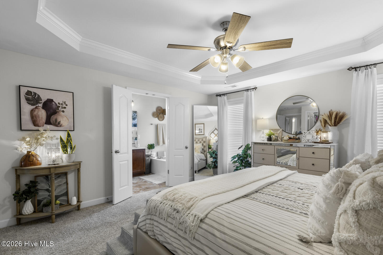 100555992 | Photo 20