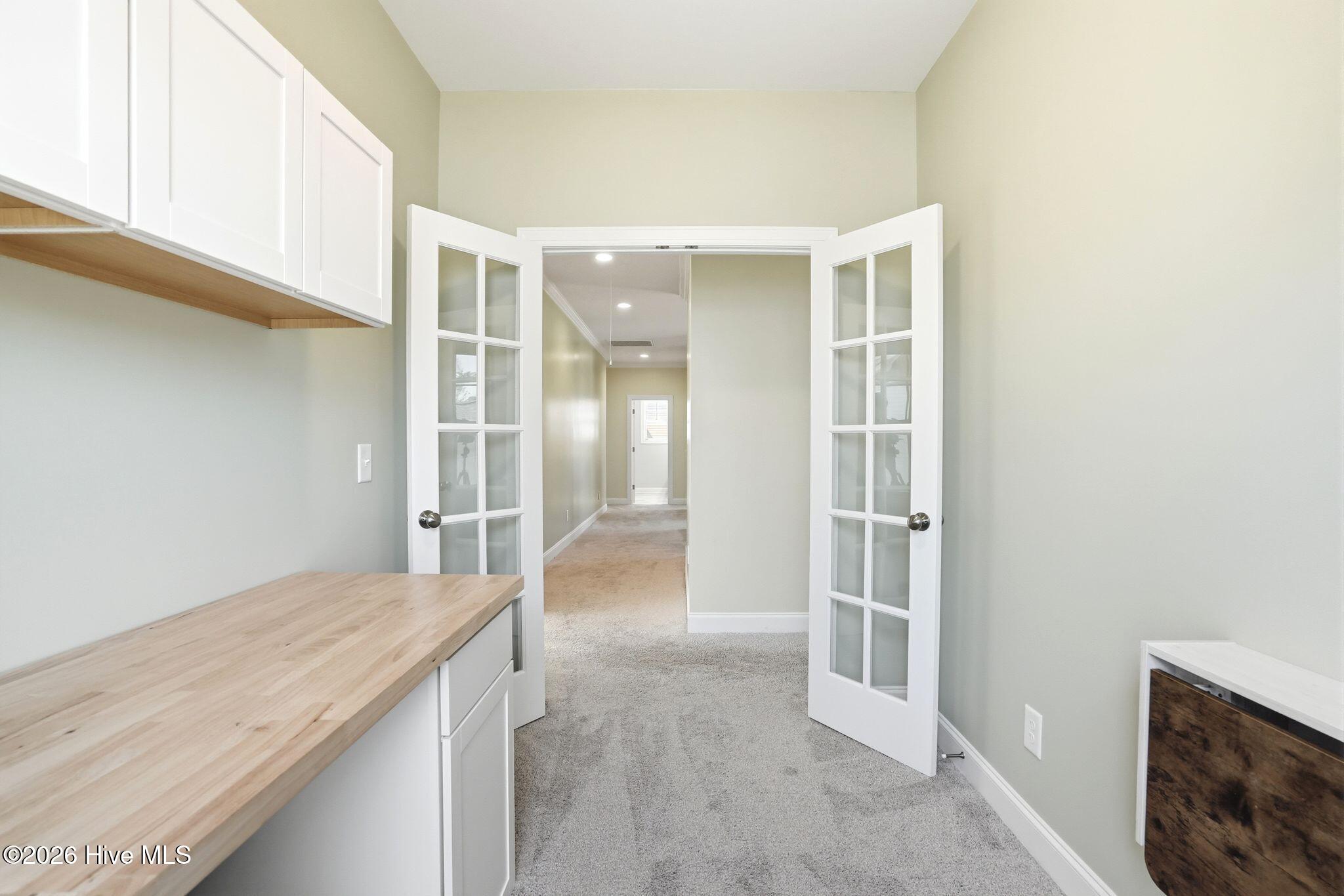 100562109 | Photo 58