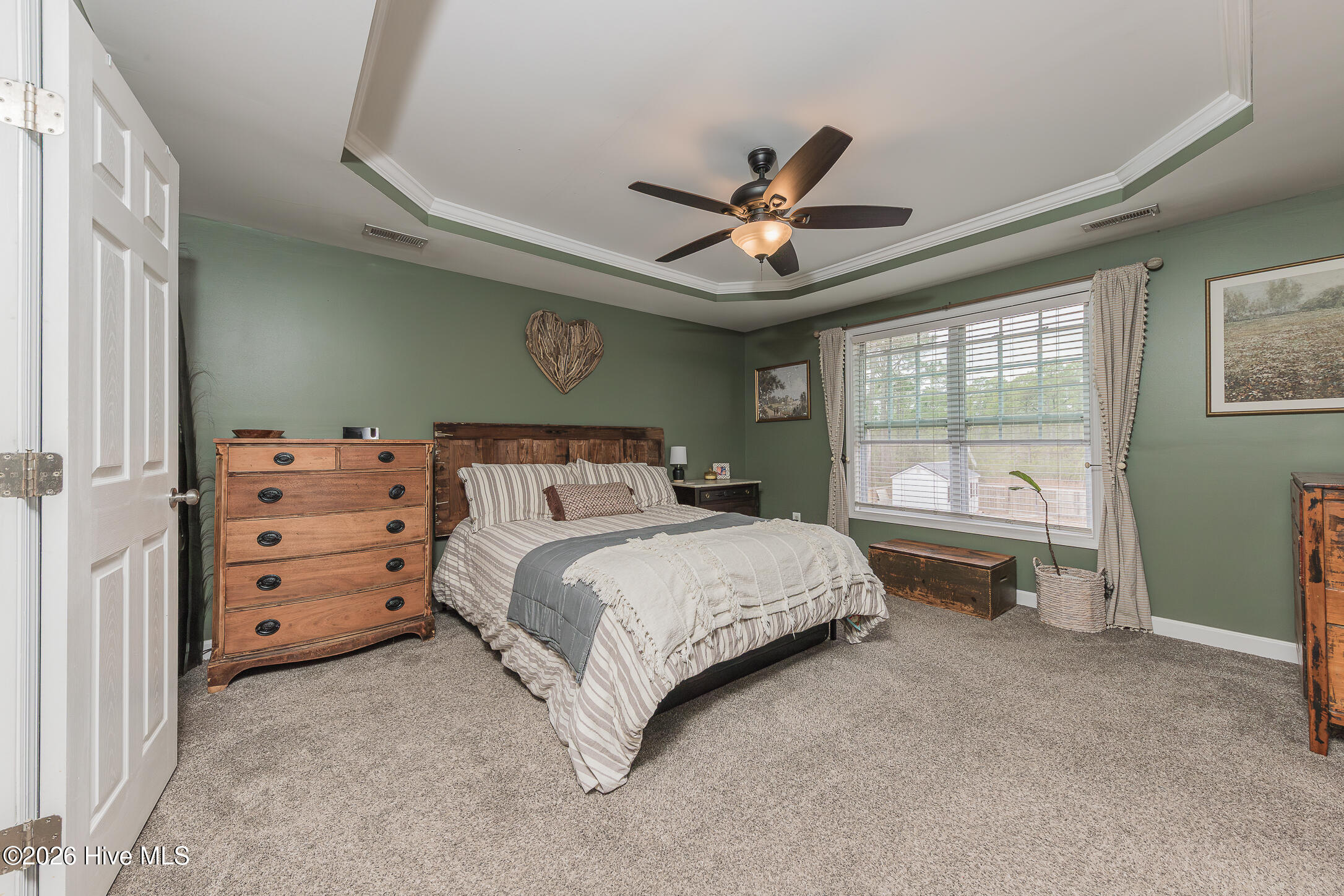 100556054 | Photo 22