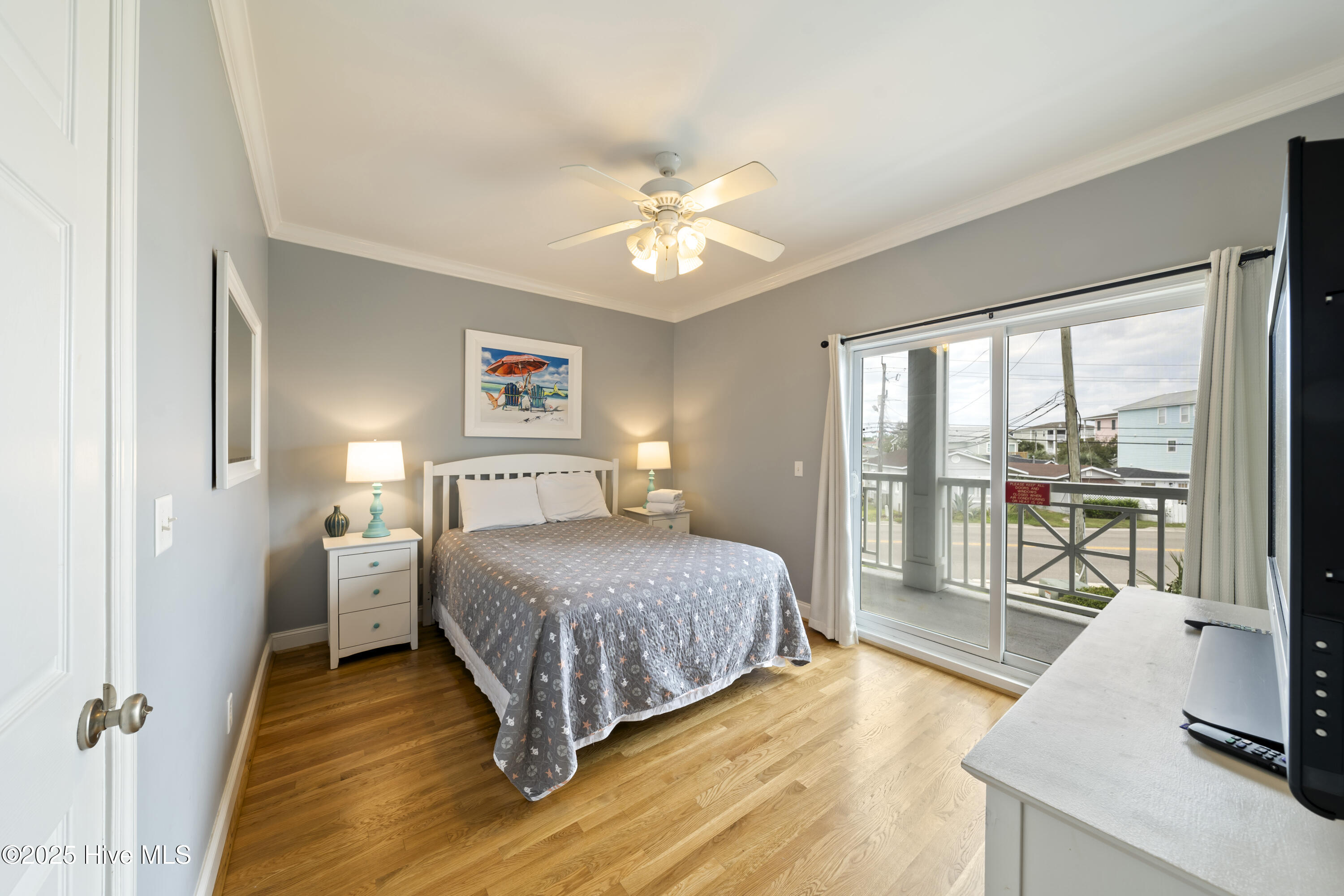 100530858 | Photo 19