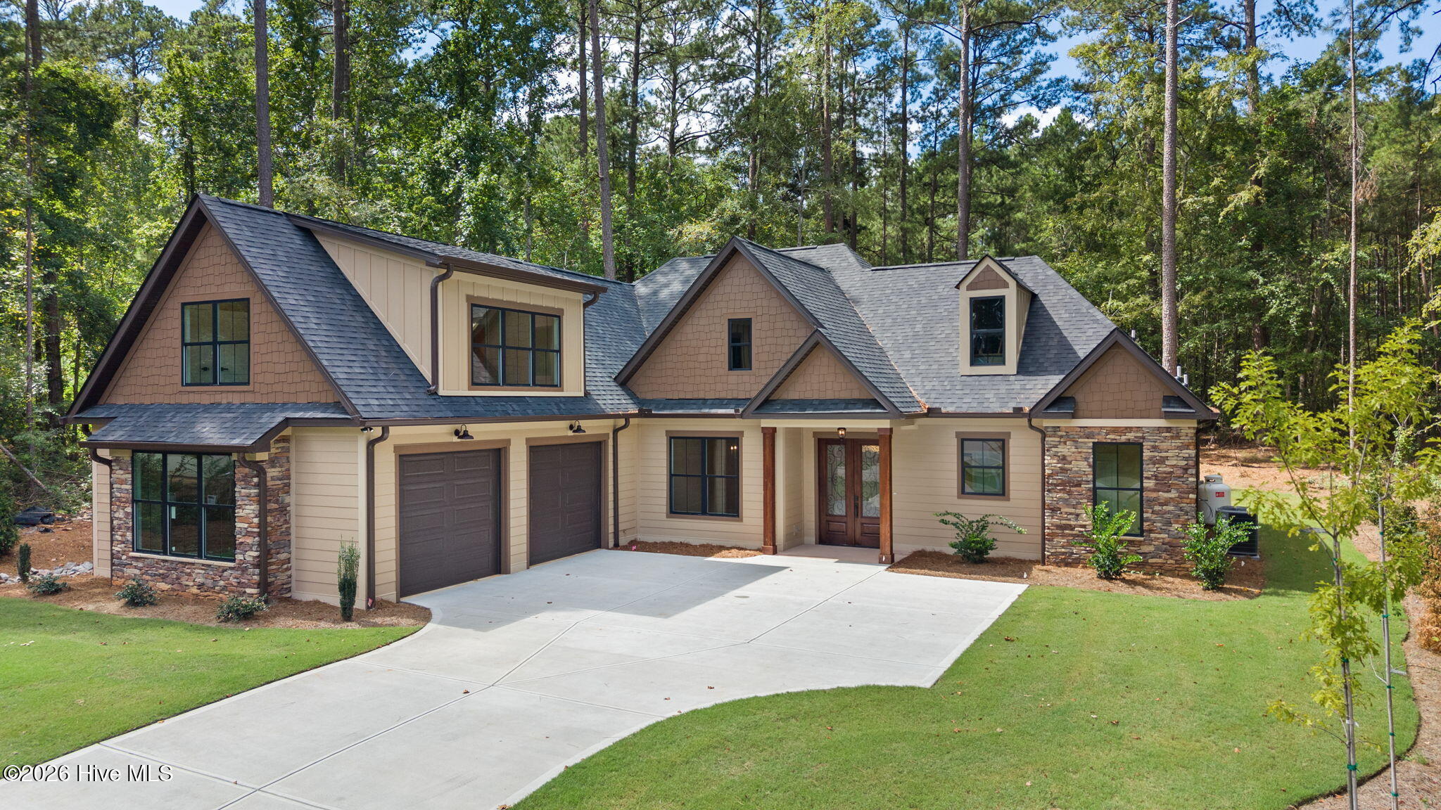 Photo 1 of Single family home for sale at 112 Crescent Dr, Mc Cormick, SC 29835 | MLS# 100606318 | Listing updated on 2026-09-27