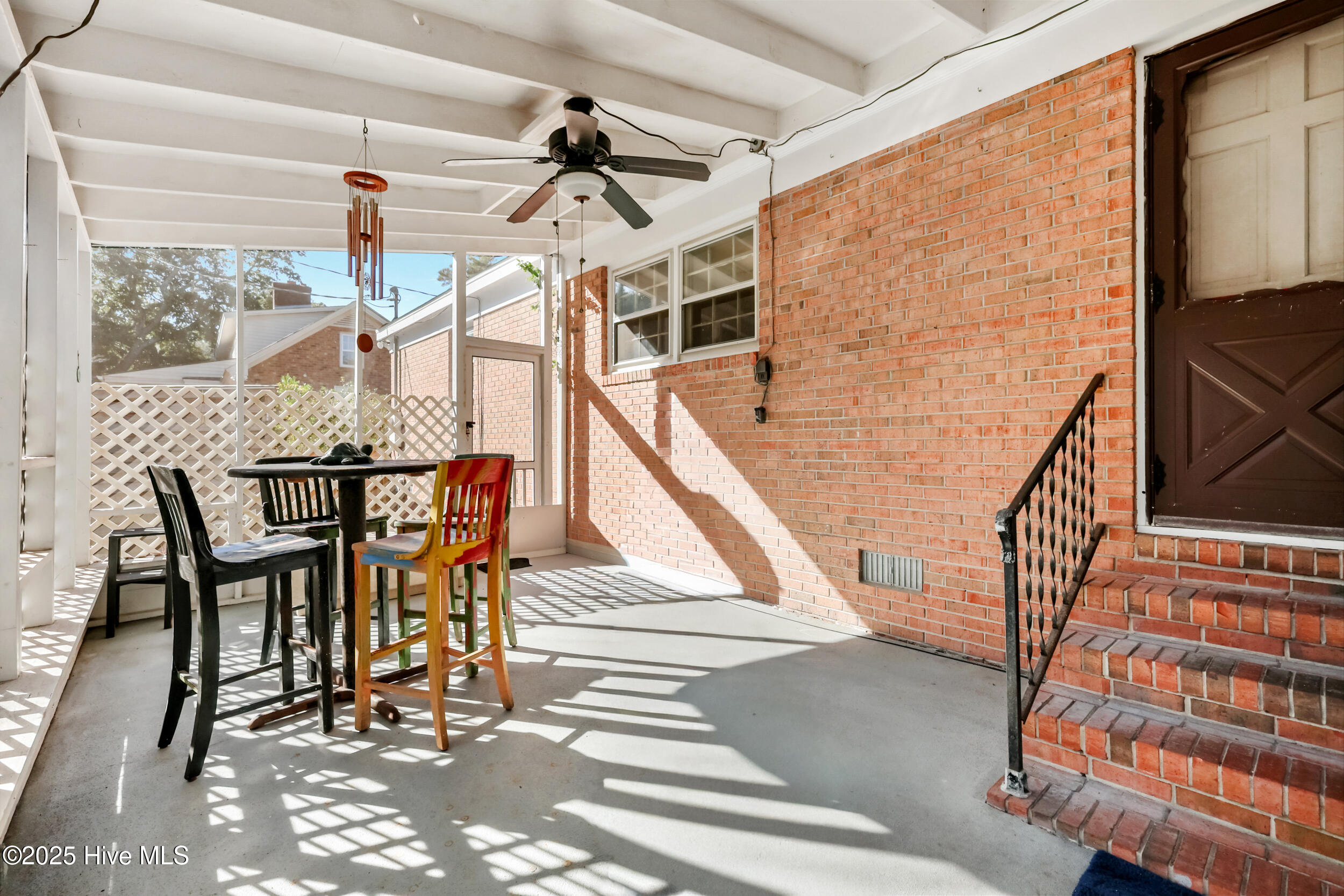 100544897 | Photo 27