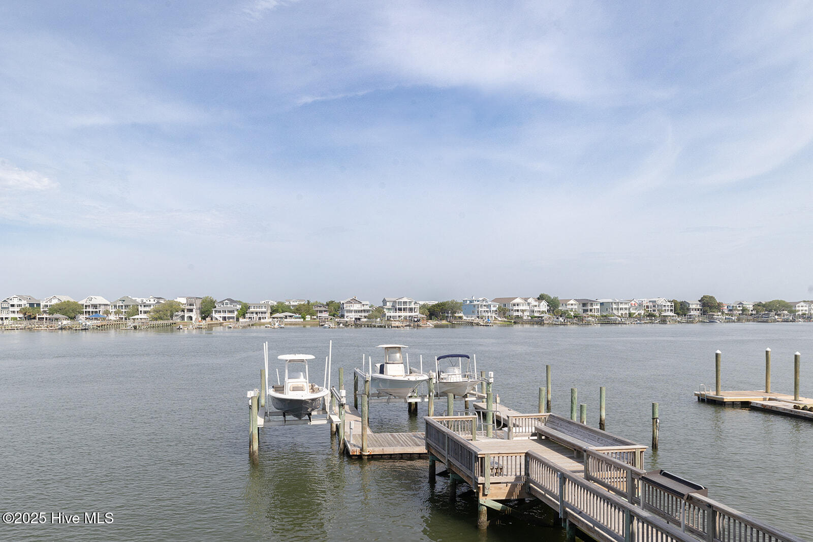 100564754 | Photo 36